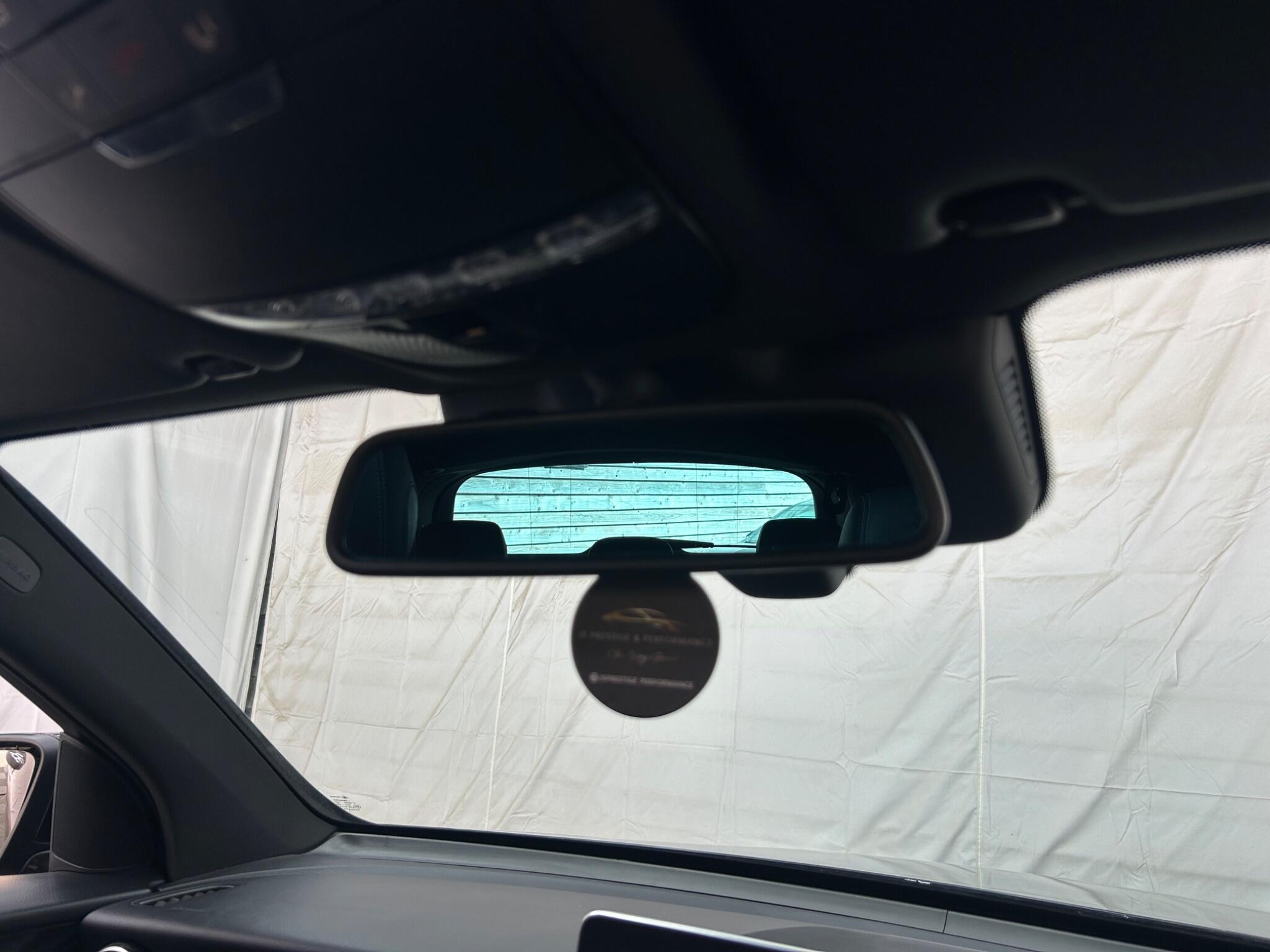 Mercedes-Benz GLC view 53