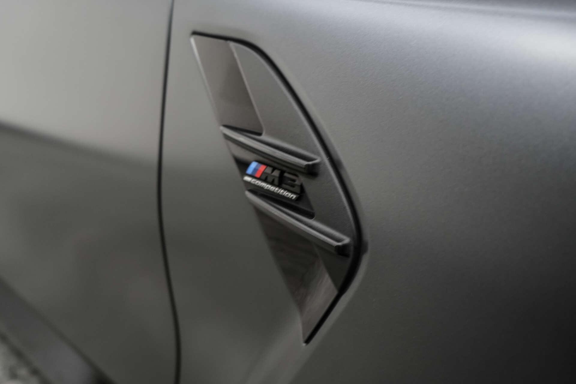BMW M3 view 8