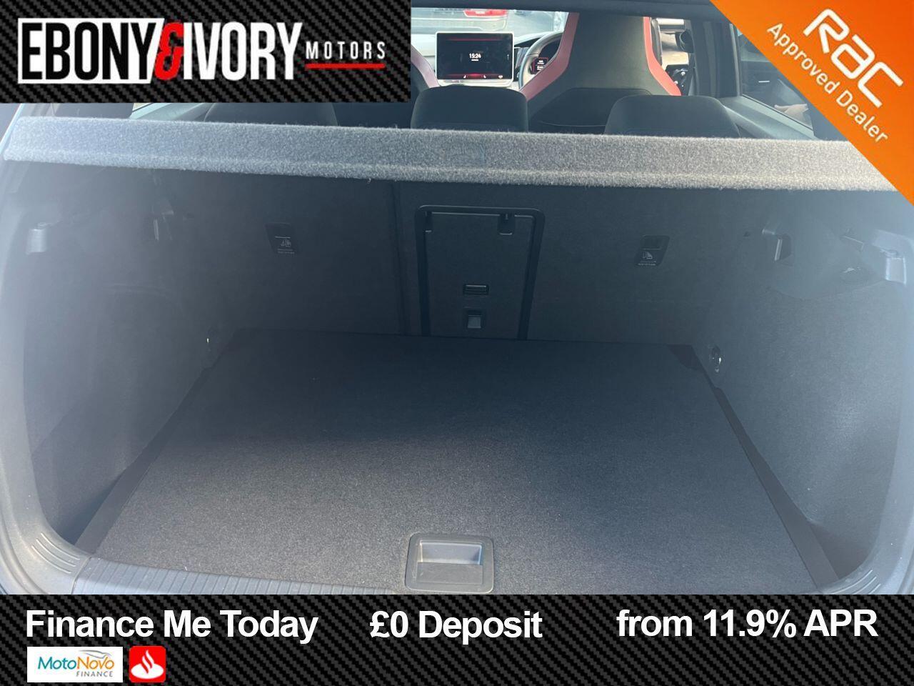 Volkswagen Golf view 9