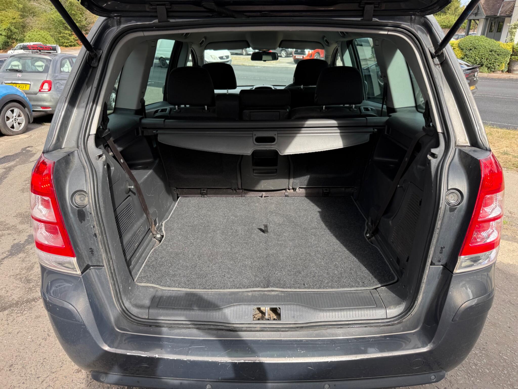 Vauxhall Zafira view 26