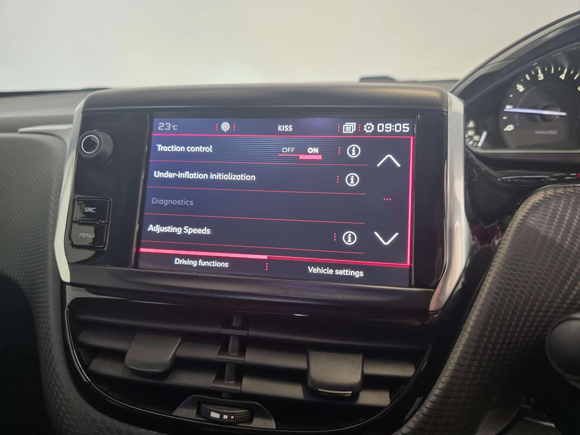 Peugeot 208 view 30