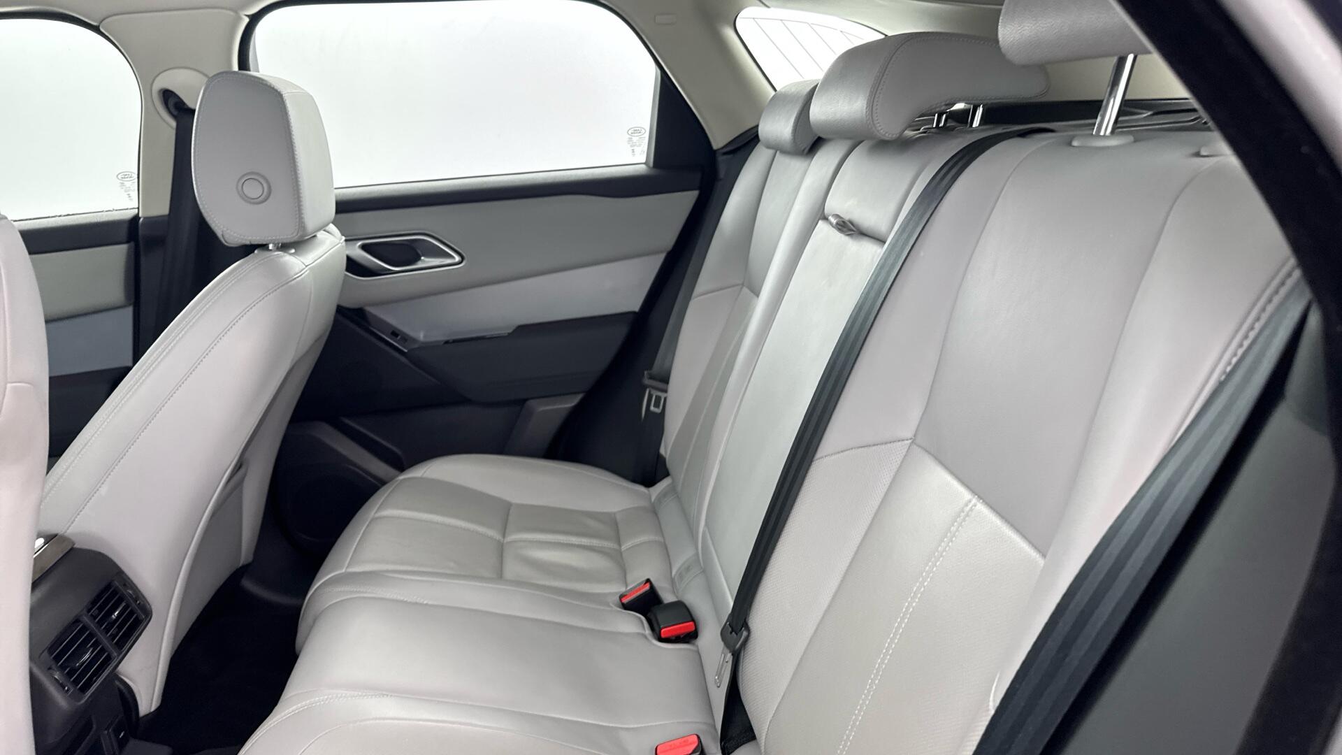 Land Rover Range Rover Velar view 14