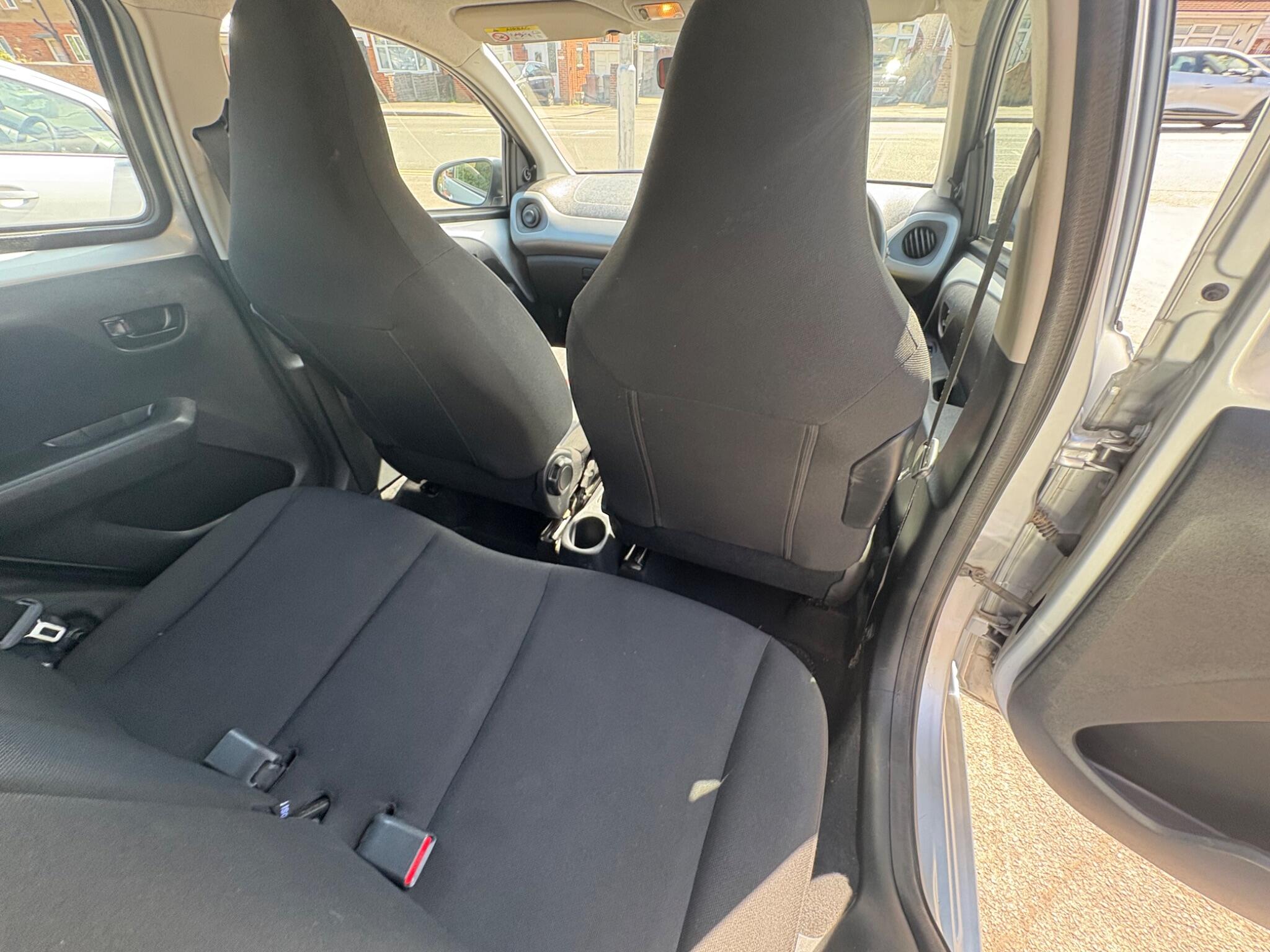 2015 Peugeot 108 1.0 Active Euro 6 5dr • 75,187 miles image 29