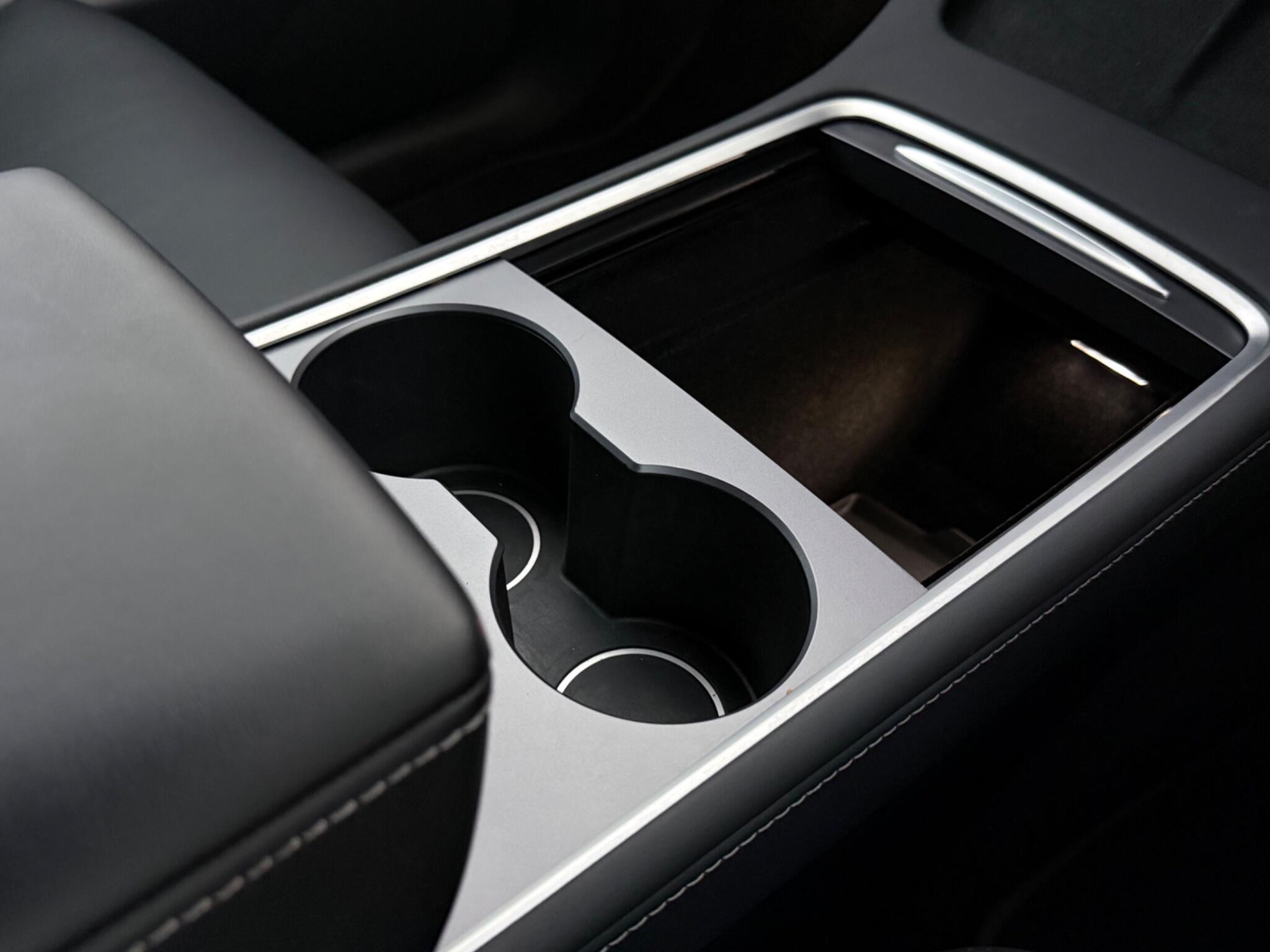 Tesla Model Y view 31