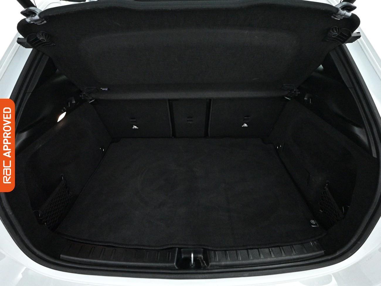 Mercedes-Benz Eqa view 27