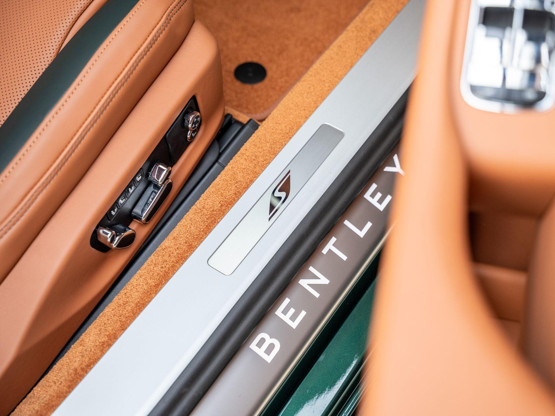 Bentley Continental view 40