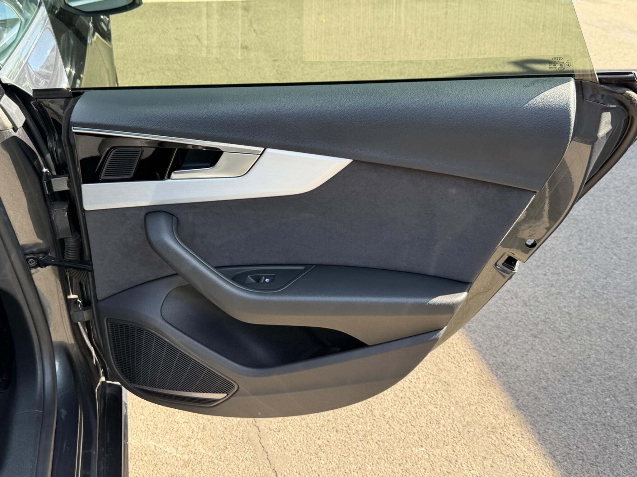 Audi A5 view 16
