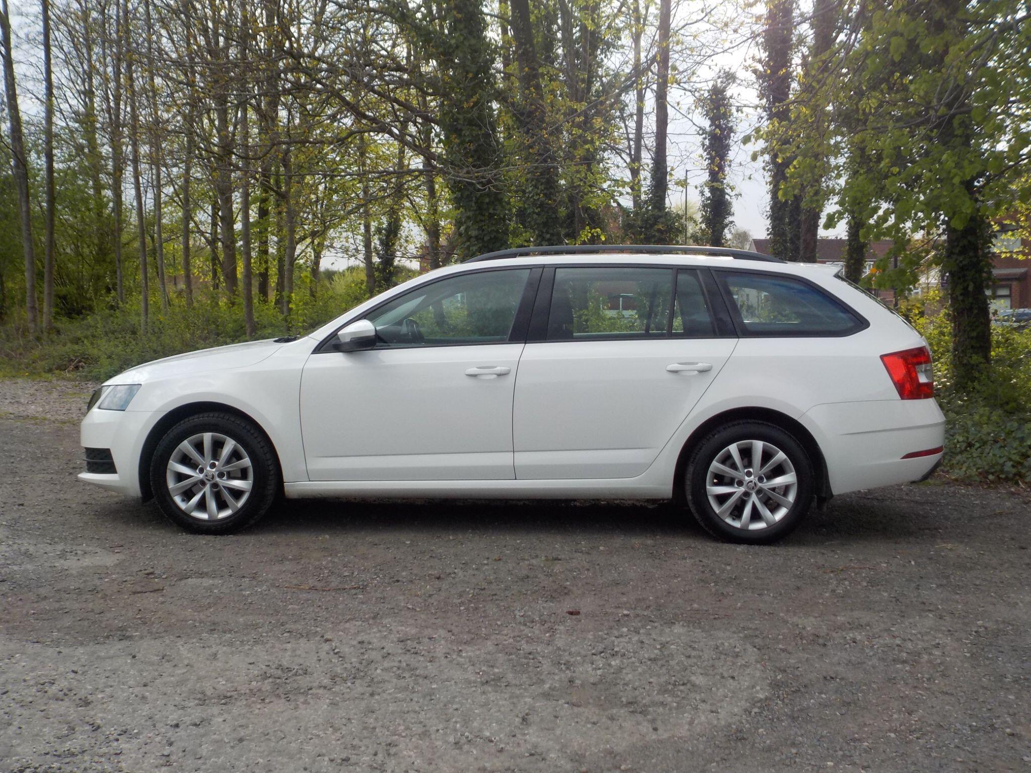 Skoda Octavia 1.6 TDI CR S Estate 5dr Diesel Manual Euro 6 (s/s) (115 ps)