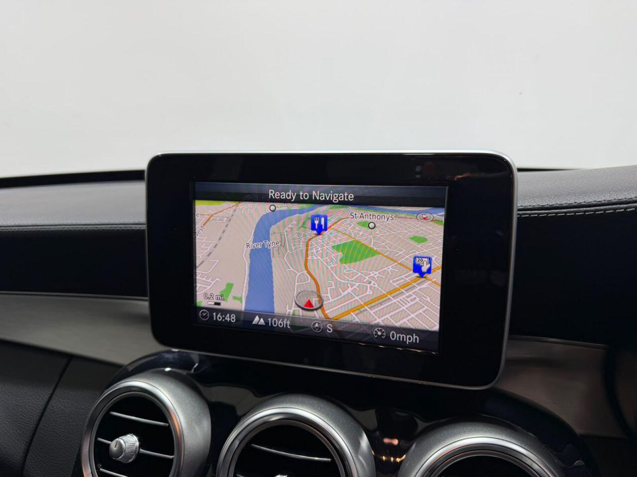 Mercedes-Benz C-Class view 23
