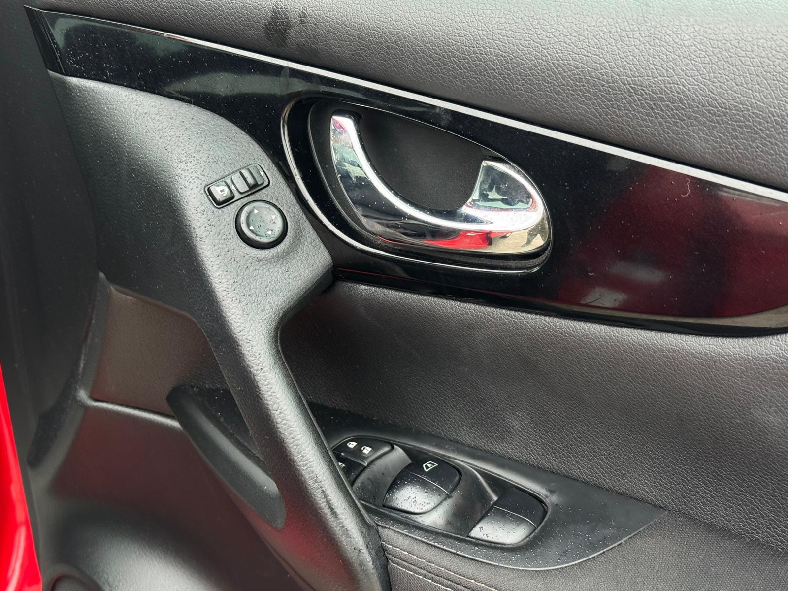 2015 Nissan Qashqai image 10