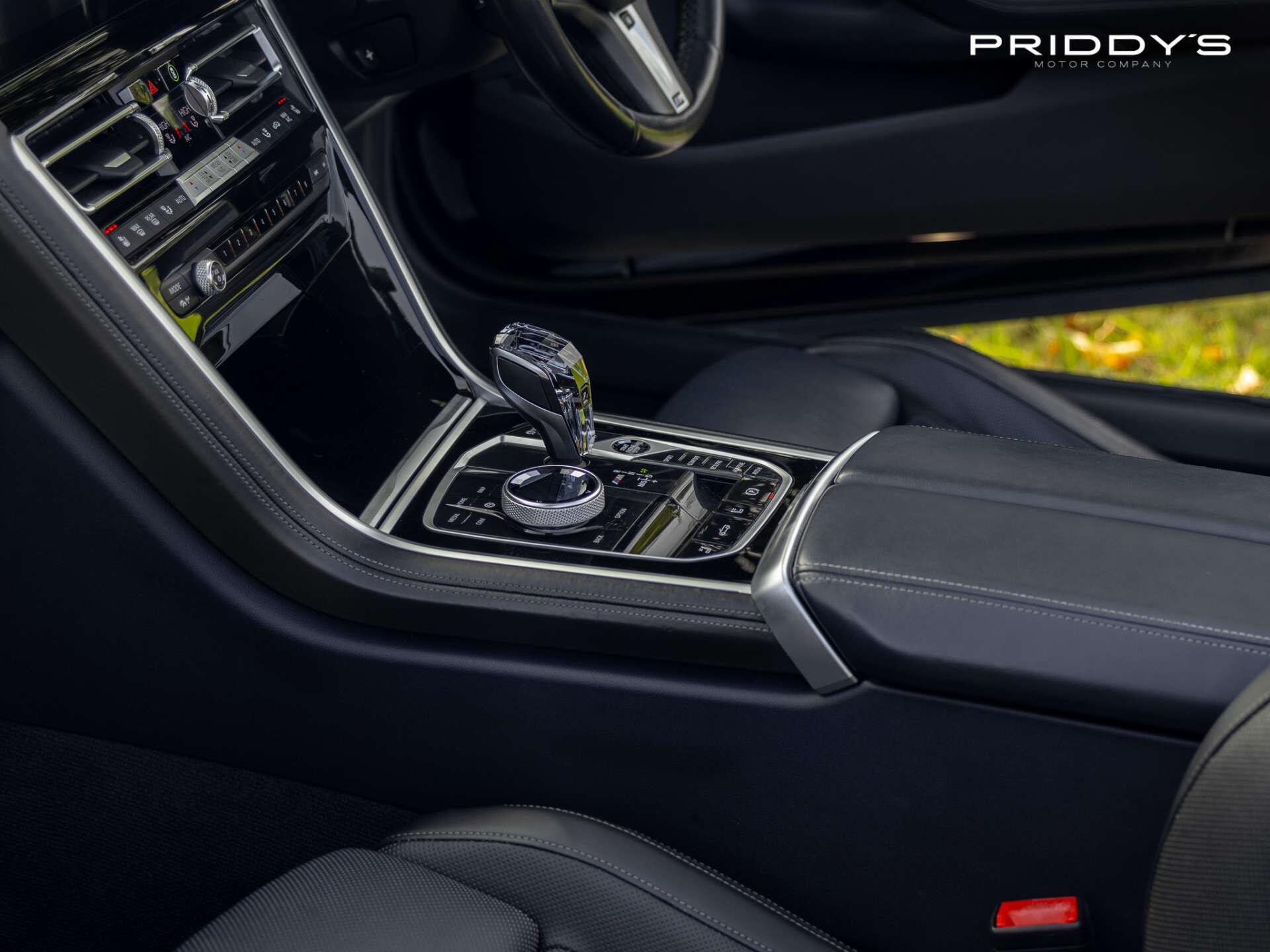 BMW 8 Series view 46