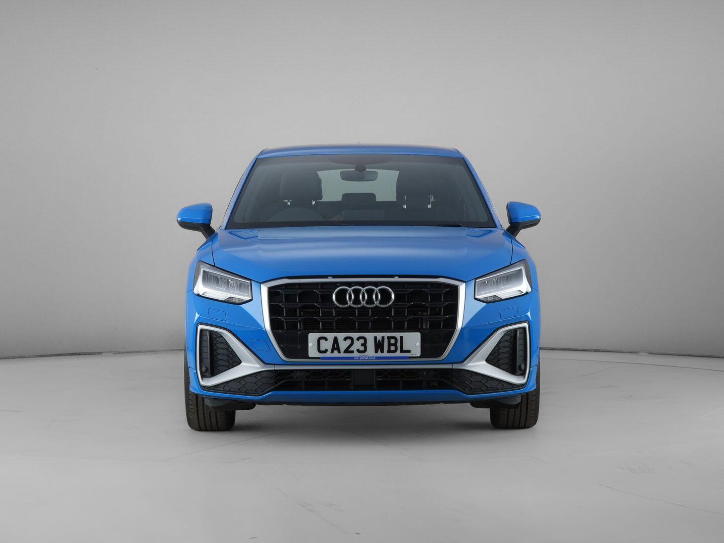 Audi Q2 view 5