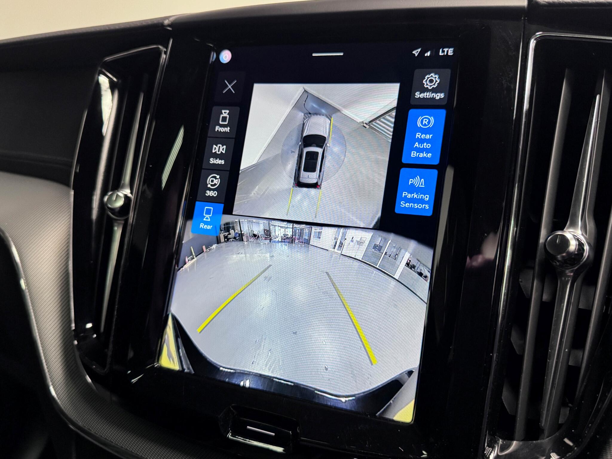 Volvo XC60 view 56