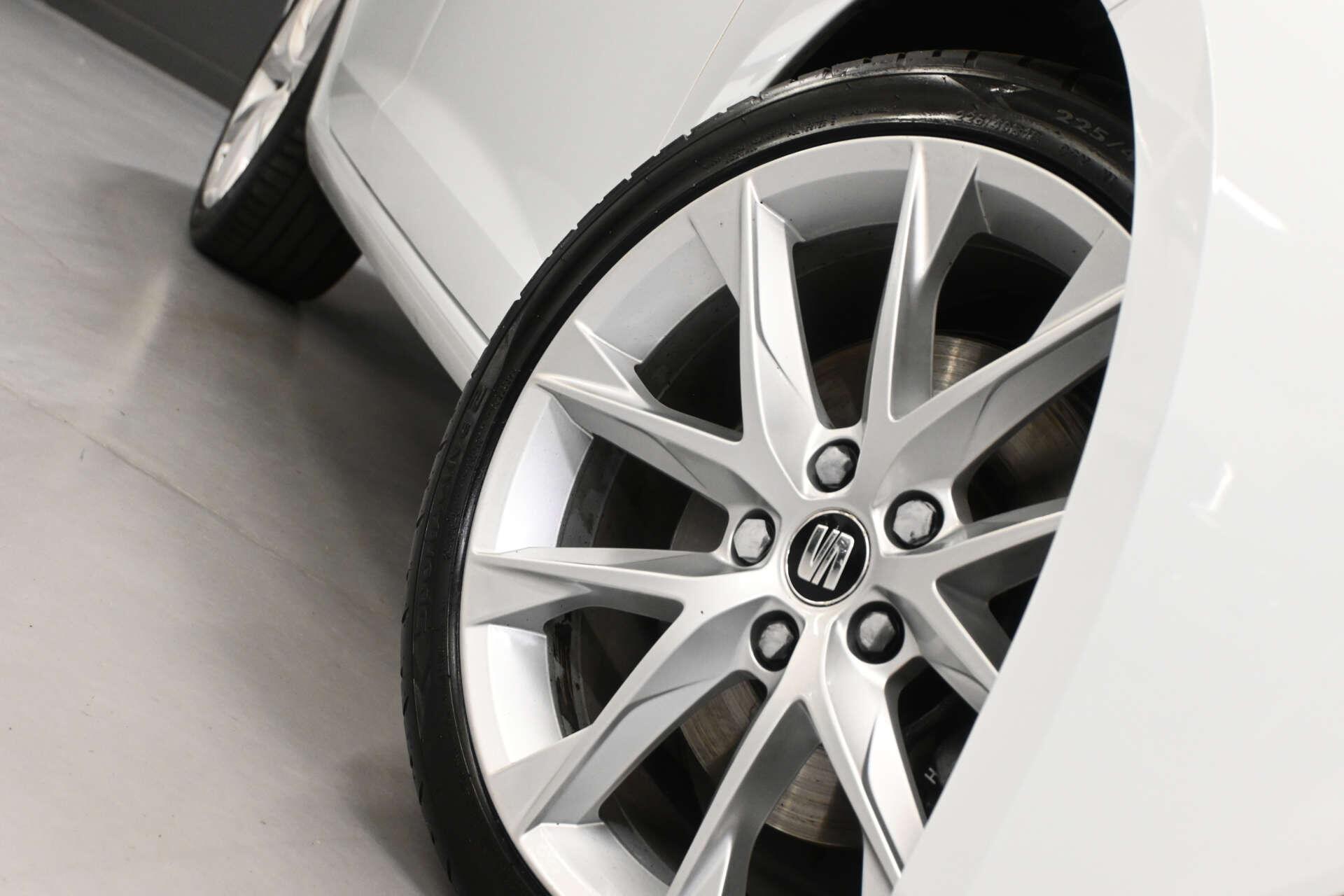 Seat Leon view 7