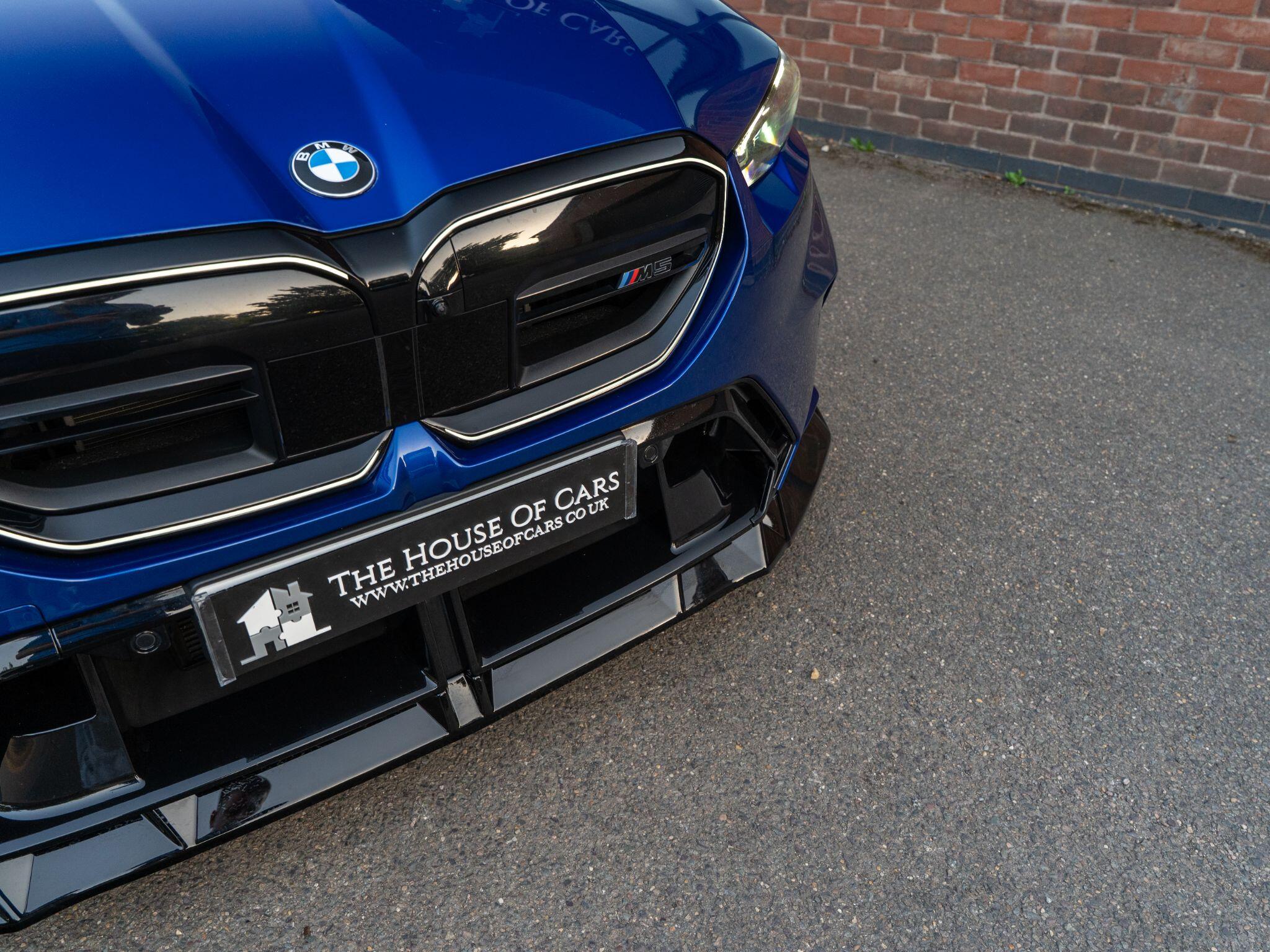 BMW M5 view 14