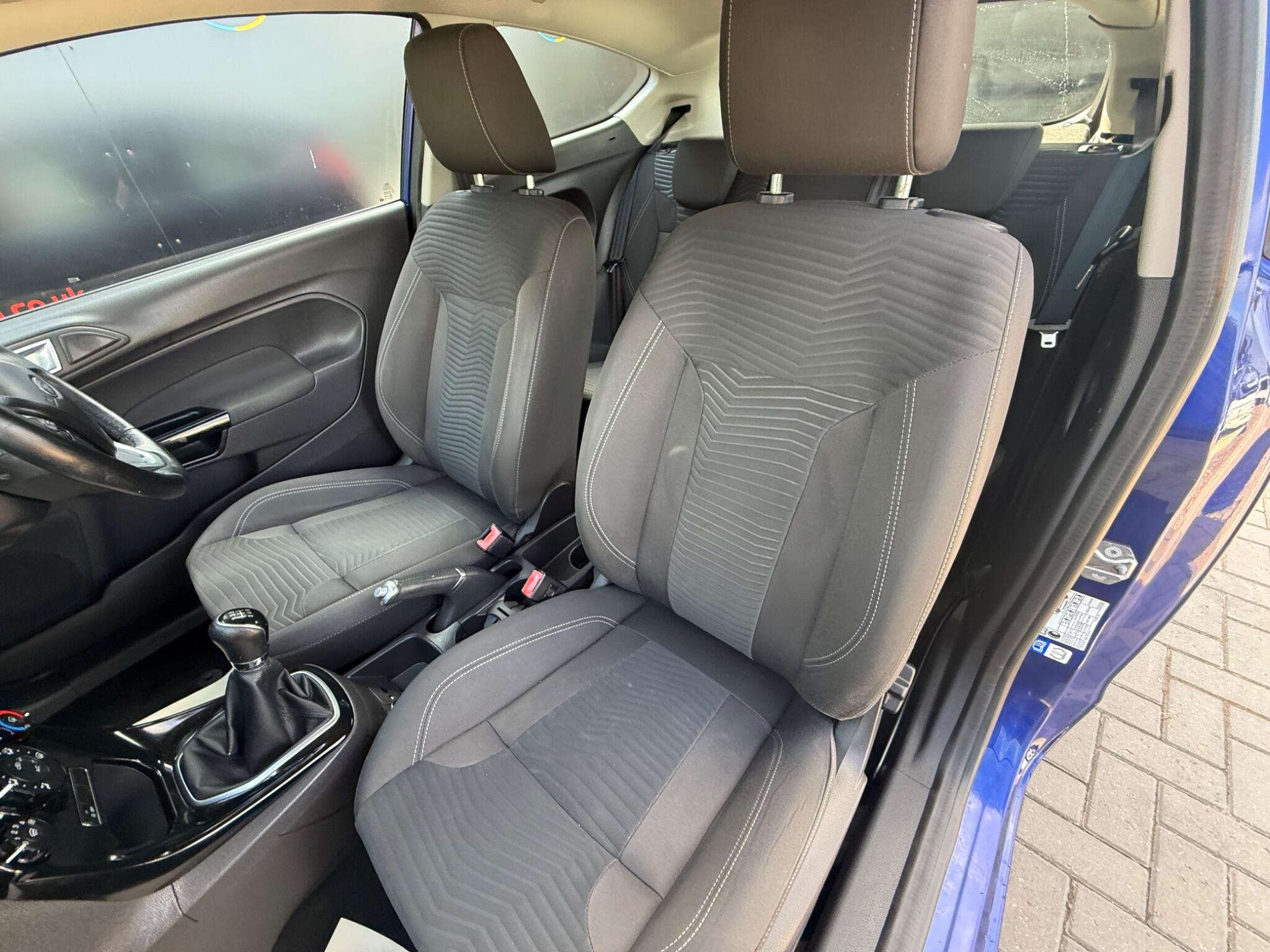 Ford Fiesta view 23