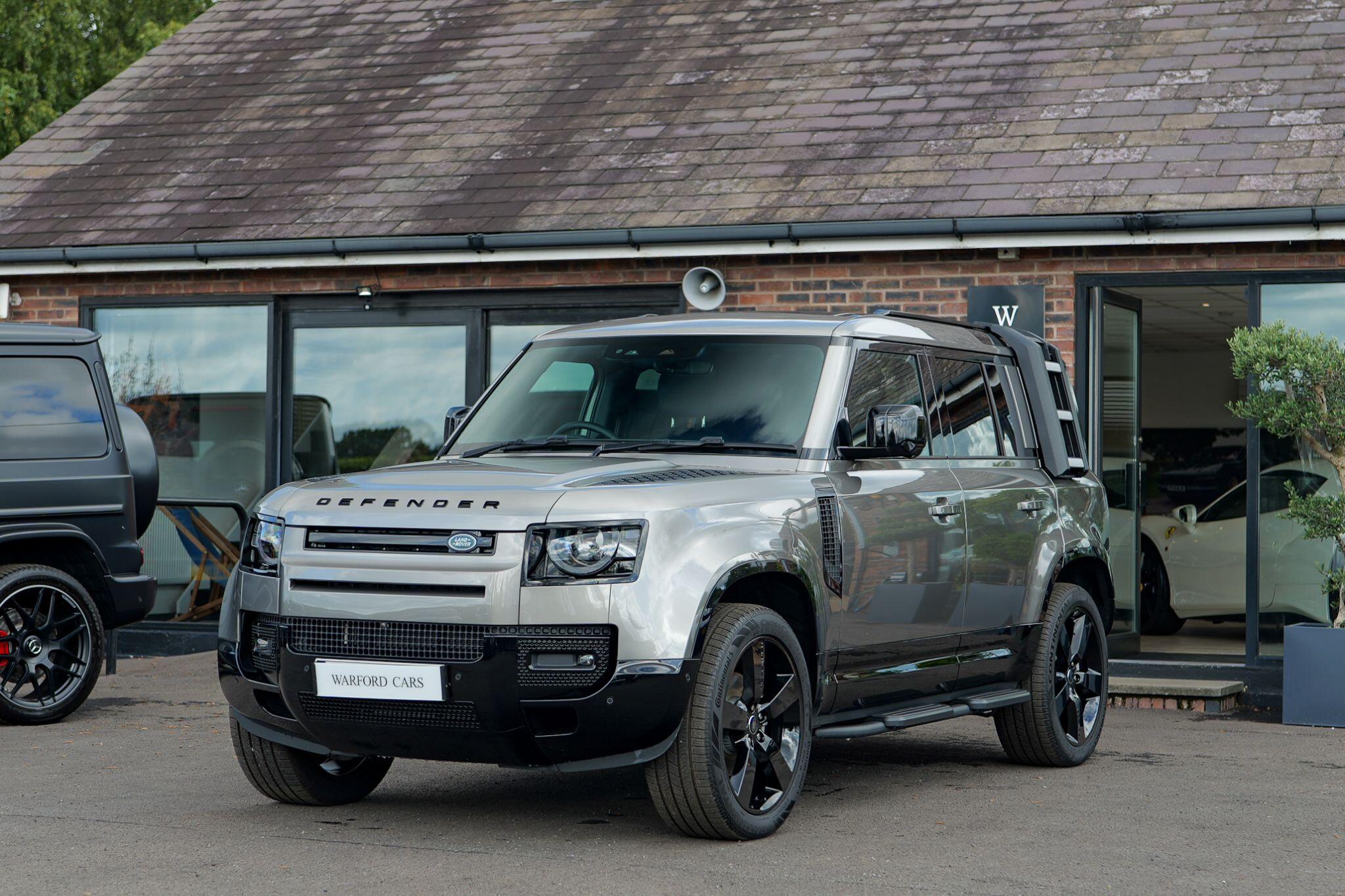 Land Rover Defender view 3