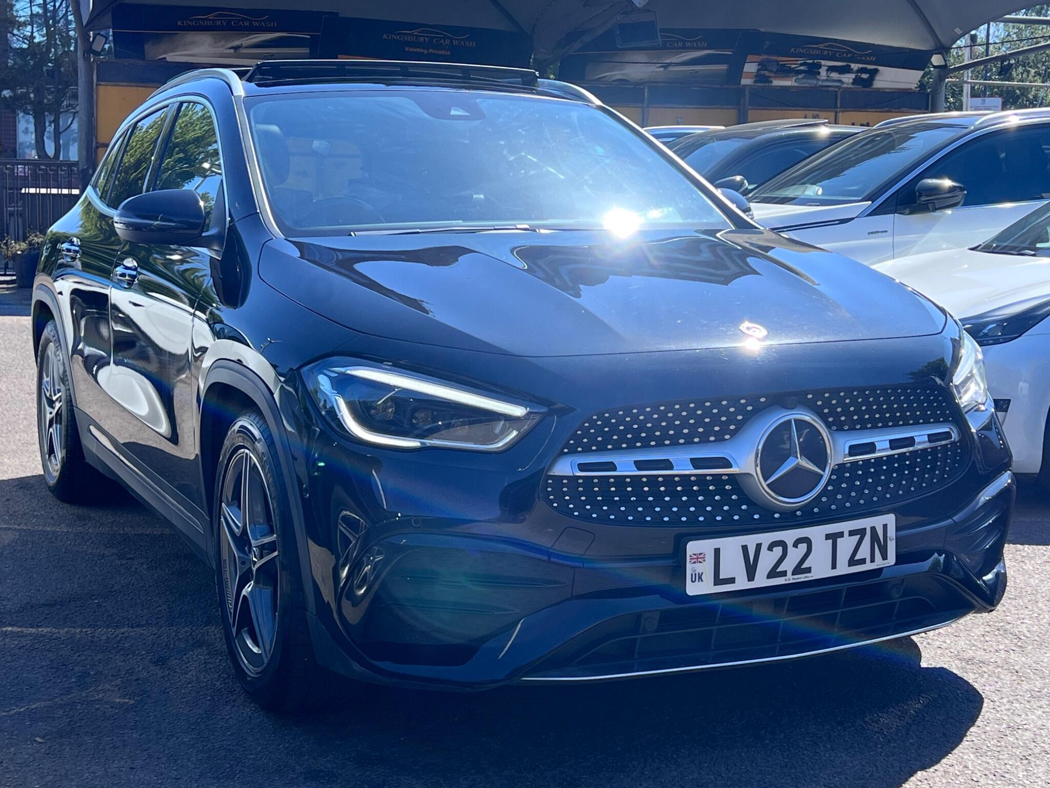 Mercedes-Benz Gla view 4
