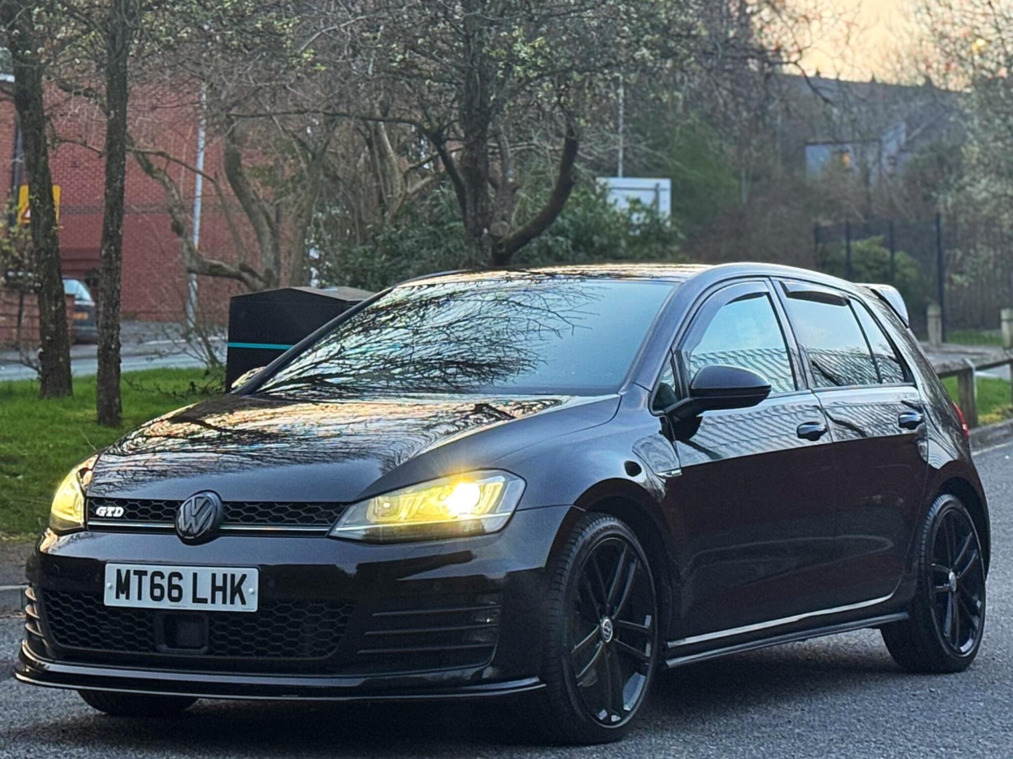 2016 Volkswagen Golf 2.0 TDI BlueMotion Tech GTD DSG Euro 6 (s/s) 5dr image 23