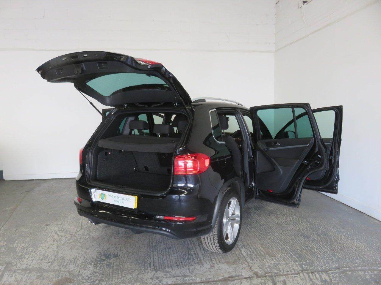 Volkswagen Tiguan view 22