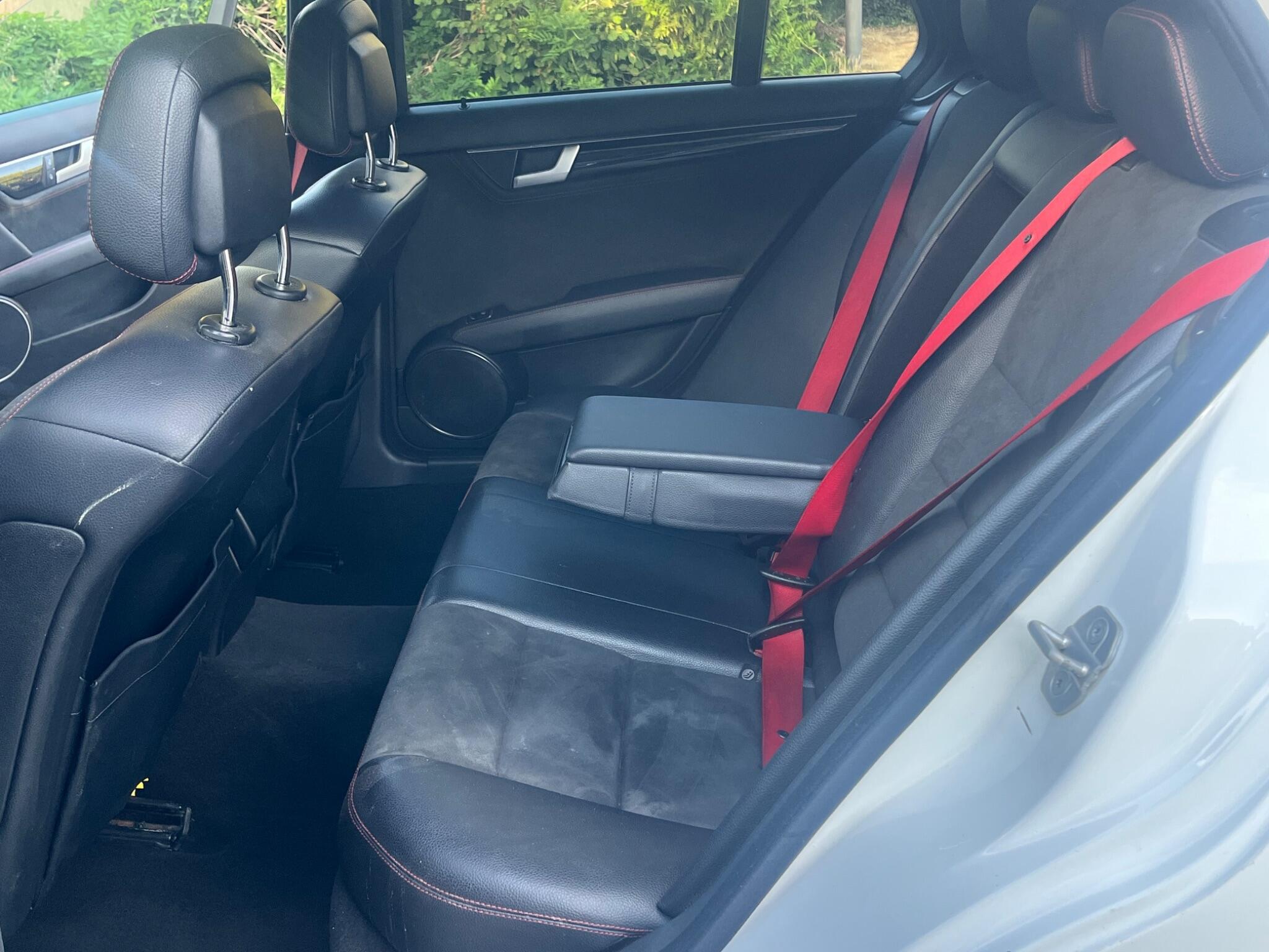 Mercedes-Benz C-Class view 26