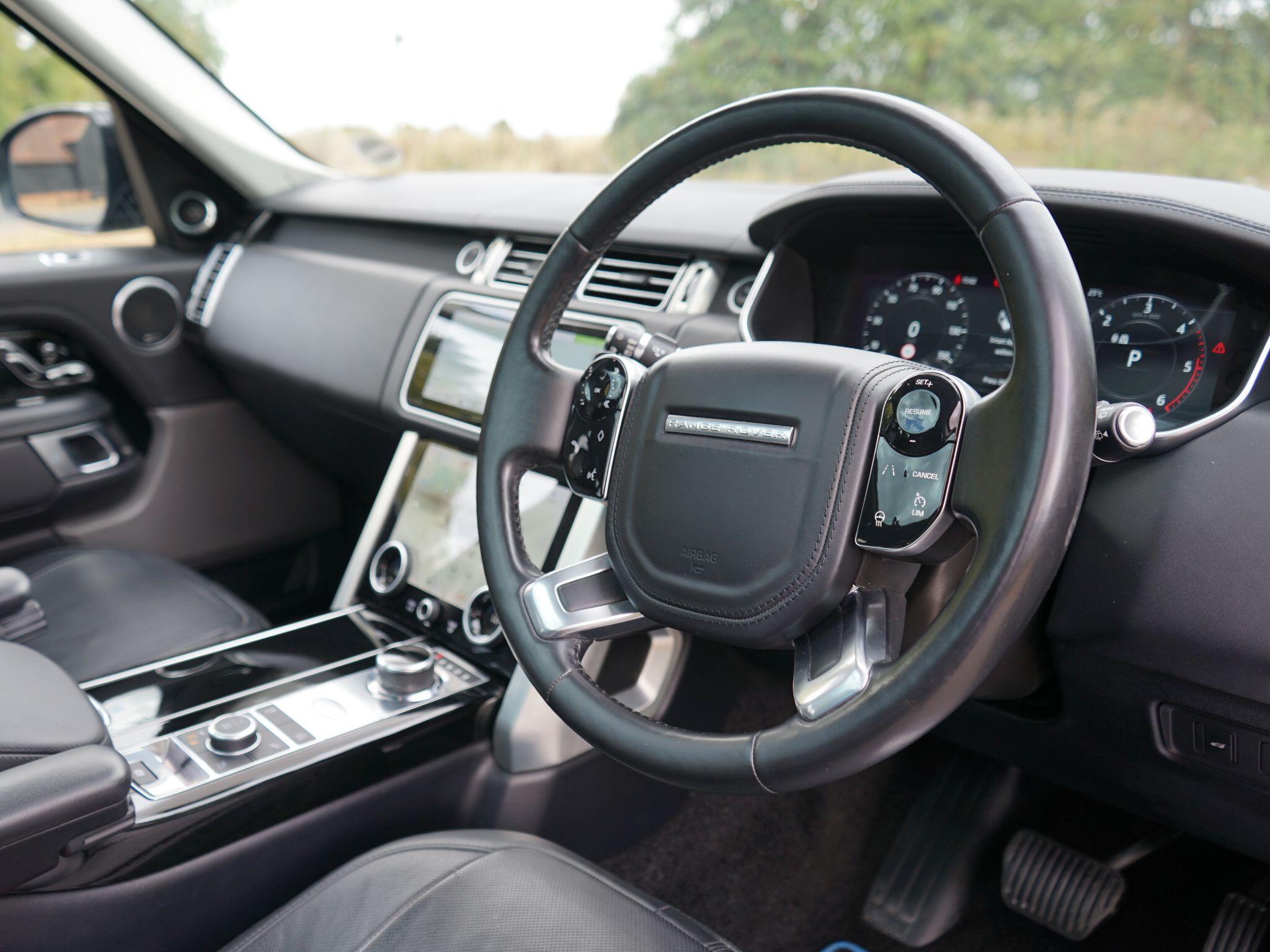 Land Rover Range Rover view 39