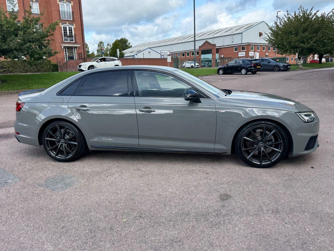 Audi A4 view 22