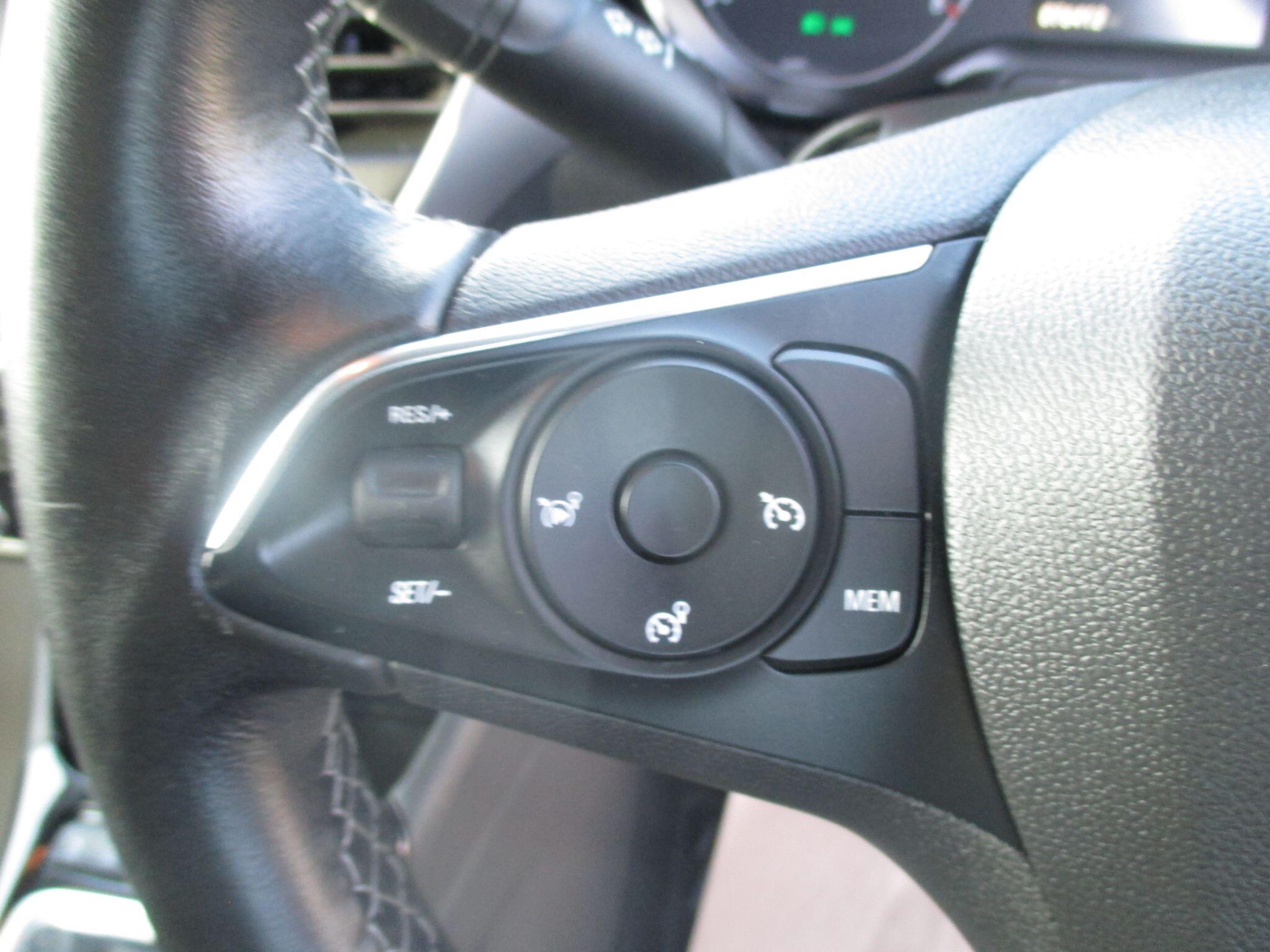 Vauxhall Crossland X view 39