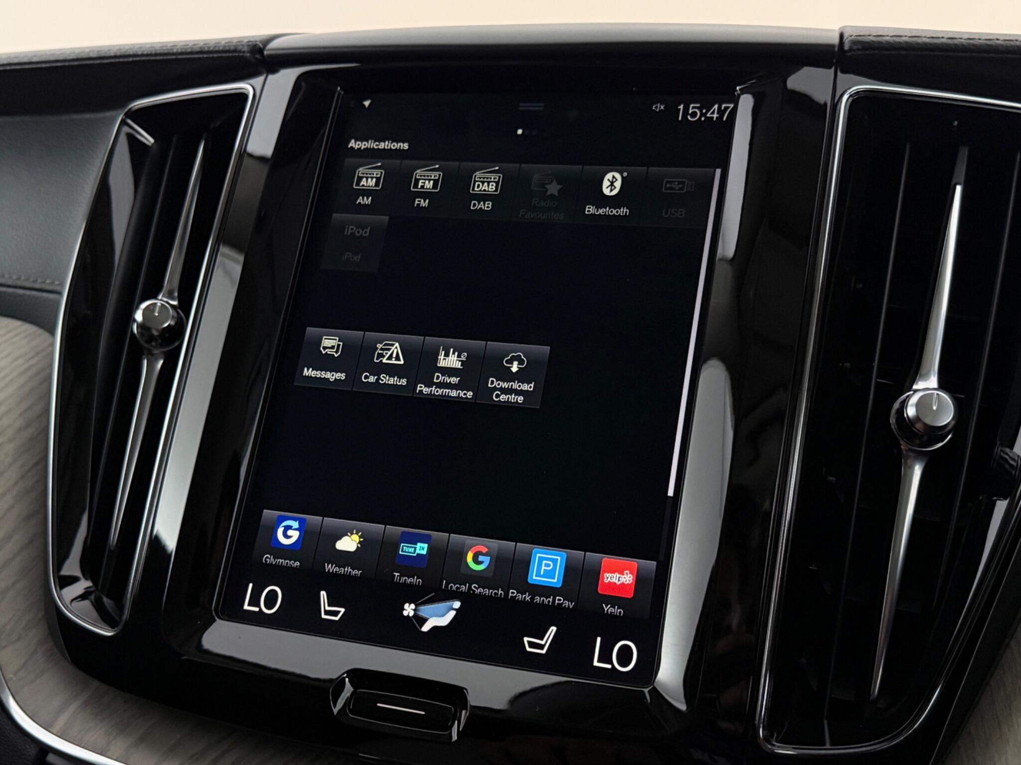 Volvo XC60 view 28