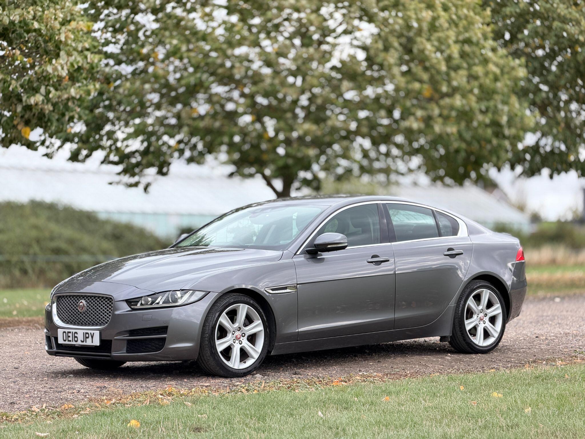 Jaguar Xe view 16