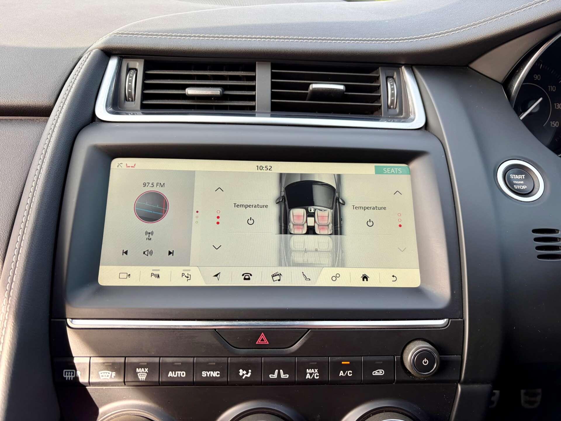 Jaguar E-Pace view 60