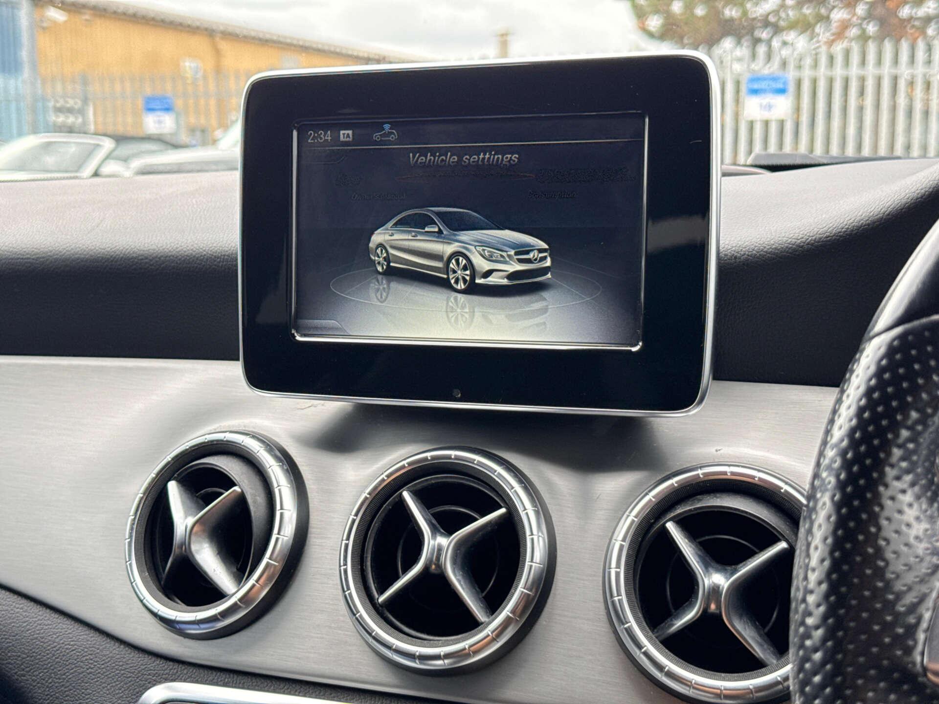 Mercedes-Benz Cla view 67