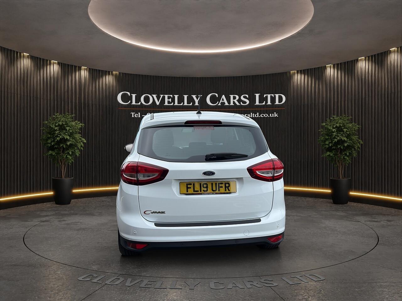 Ford C-Max view 9