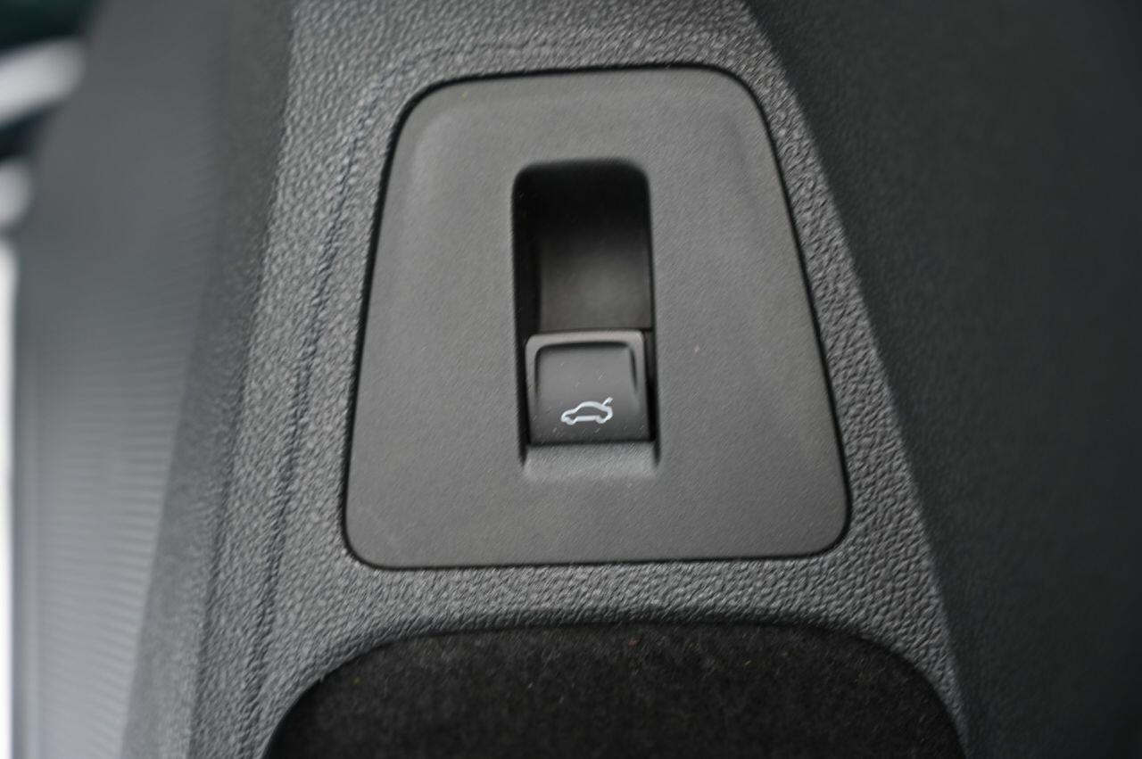 Volkswagen Tiguan view 36