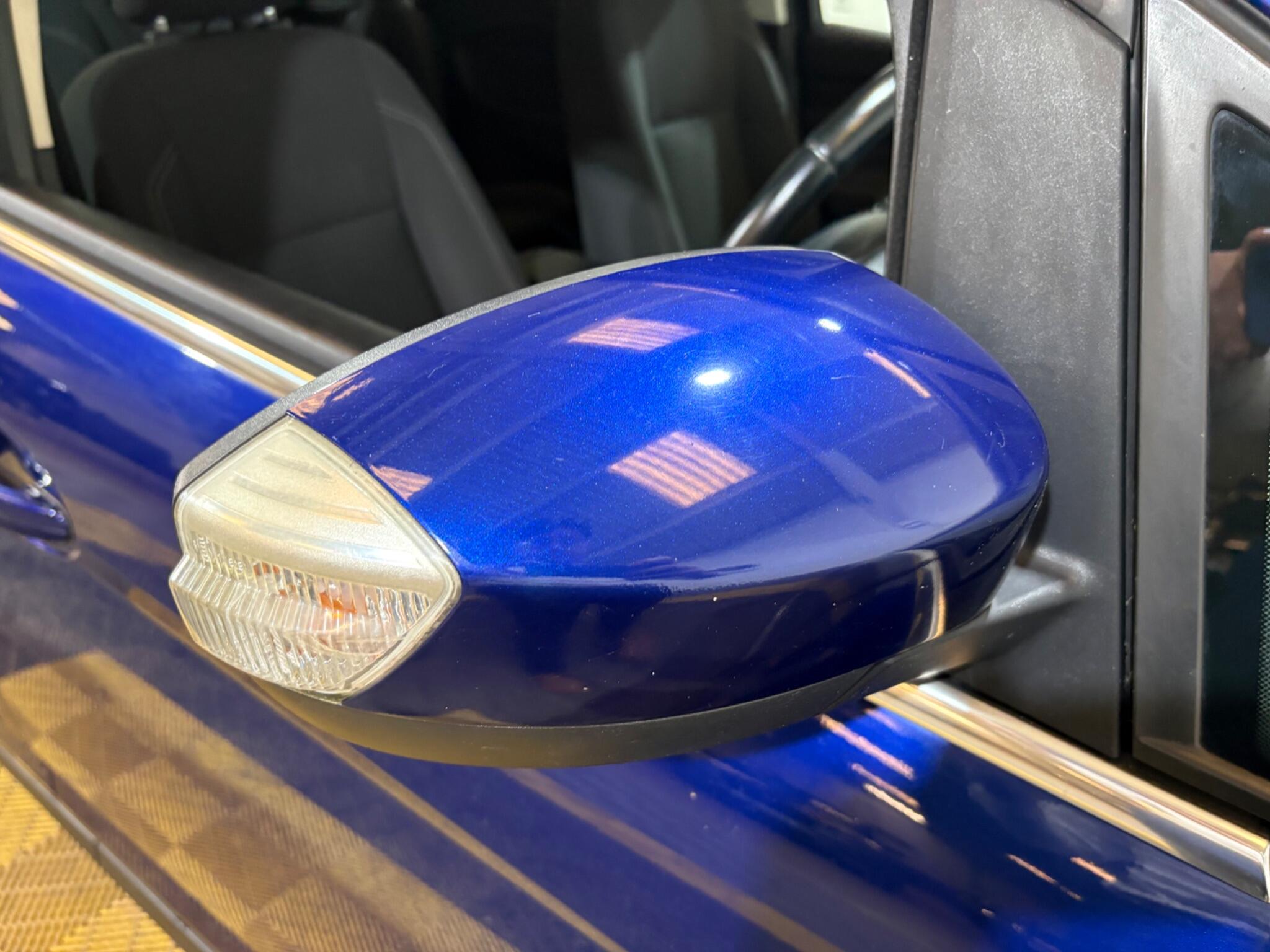 Ford Grand C-Max view 21