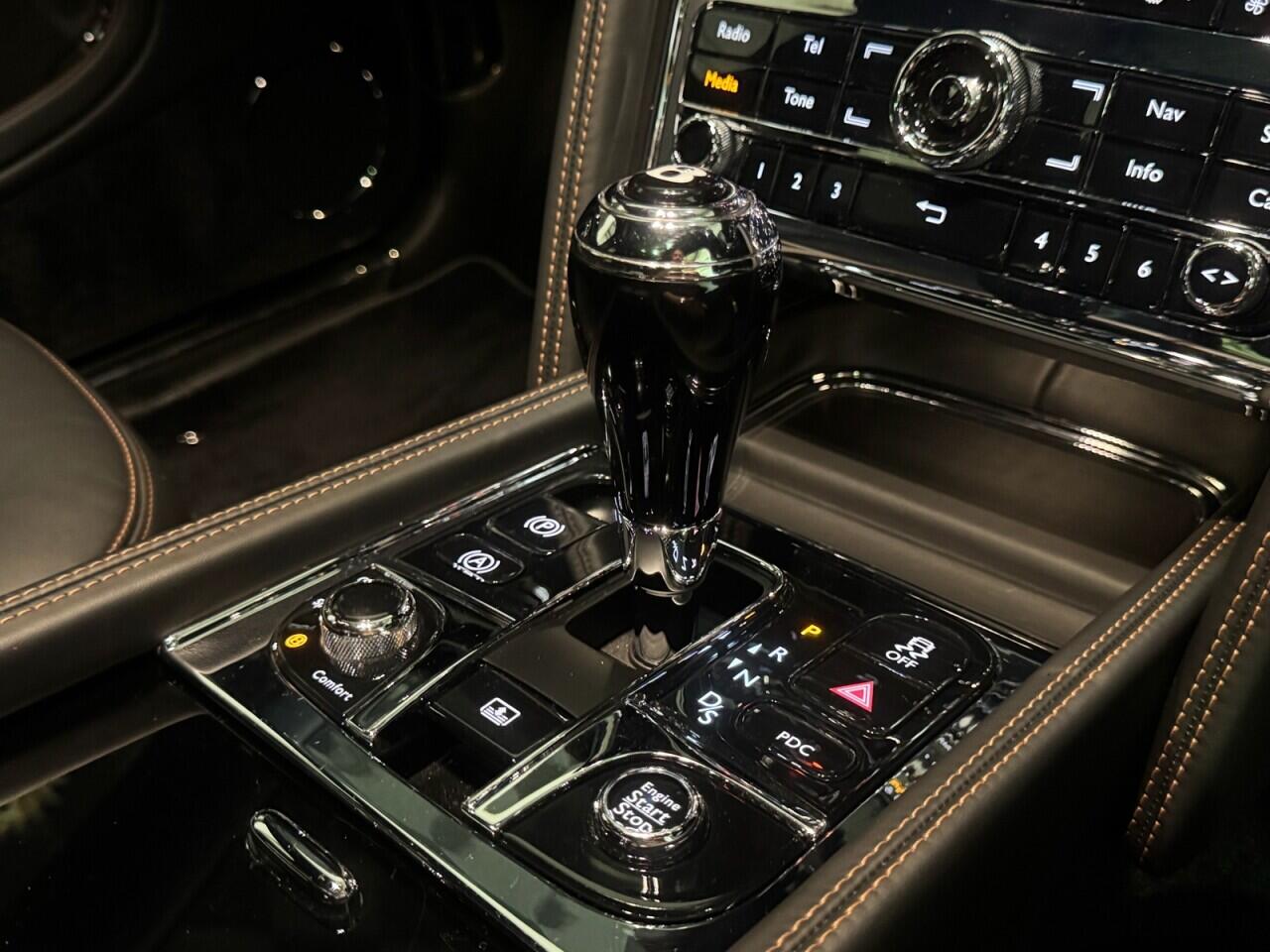 Bentley Mulsanne view 21