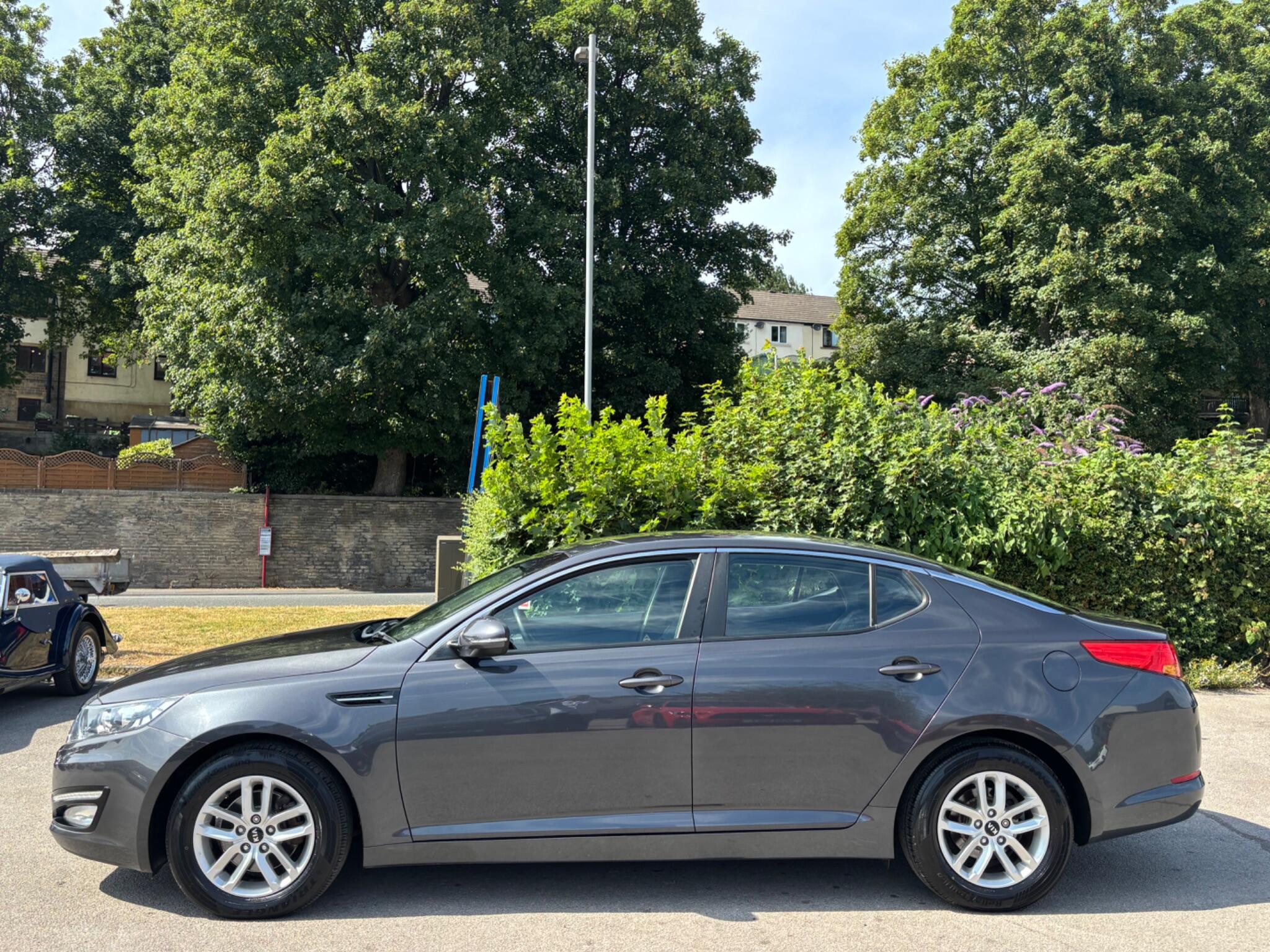 Kia Optima view 8