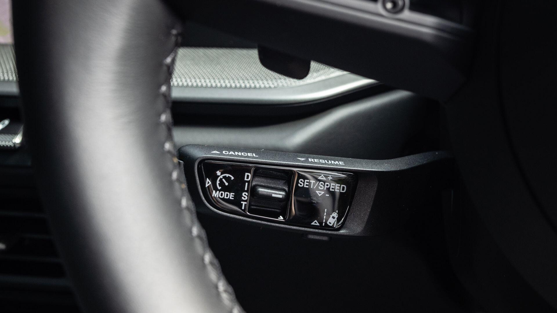 Porsche 911 view 19