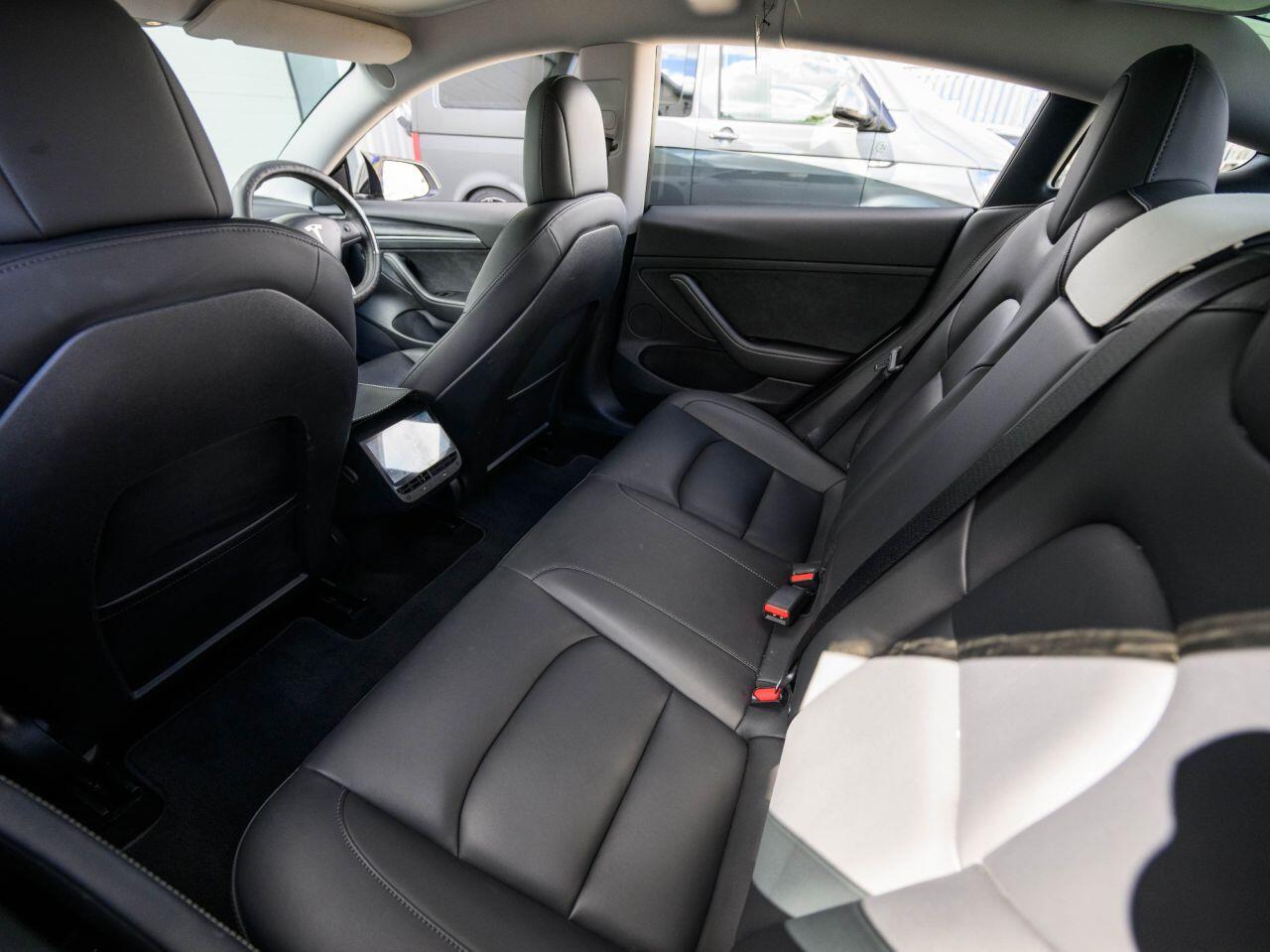 Tesla Model 3 view 19