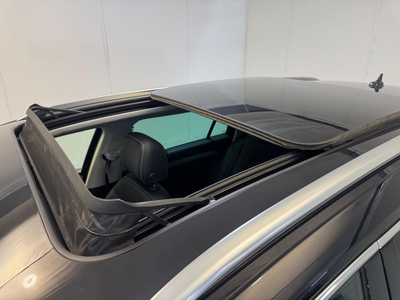 Volkswagen Passat view 75