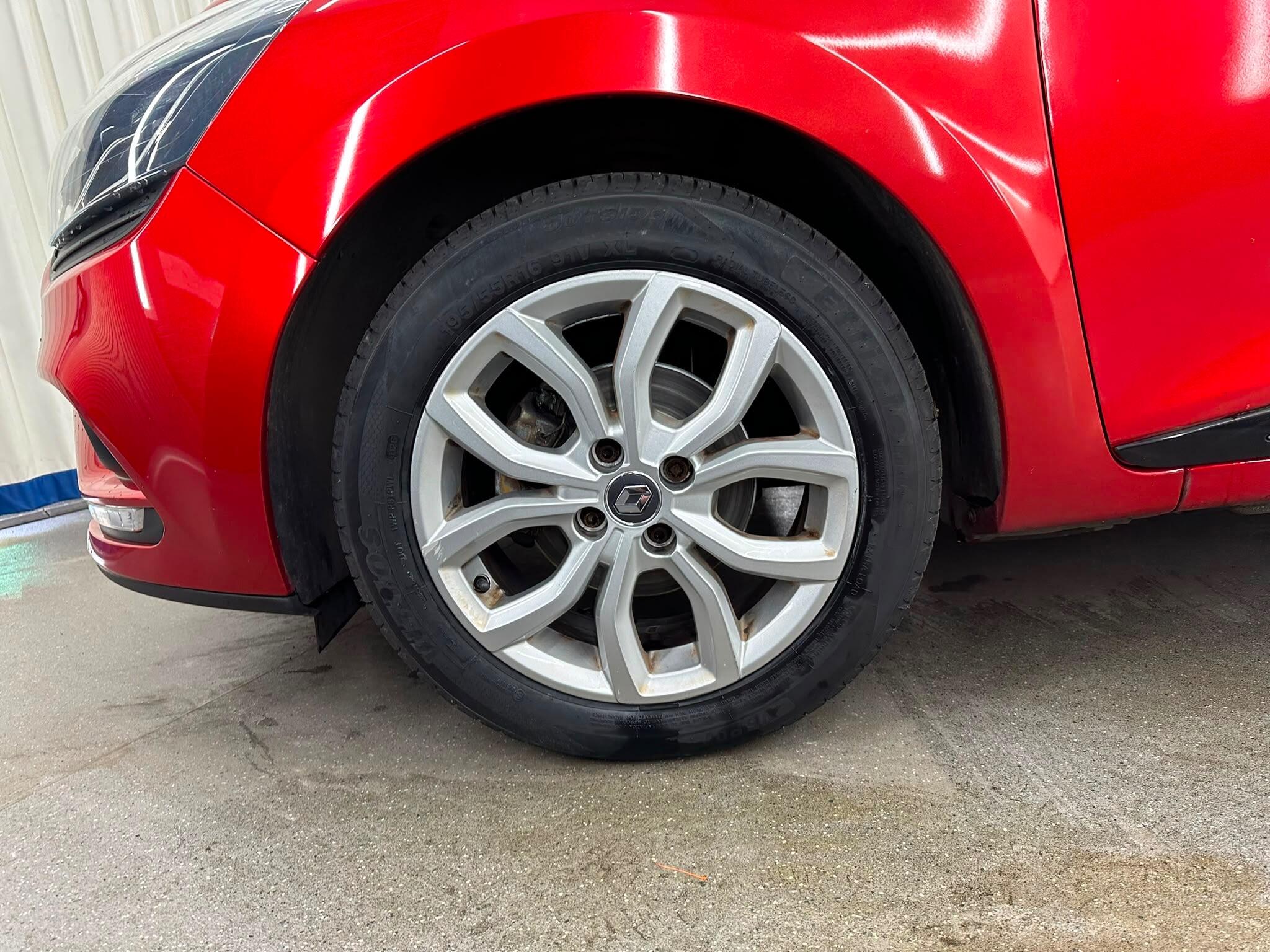 Renault Clio view 13