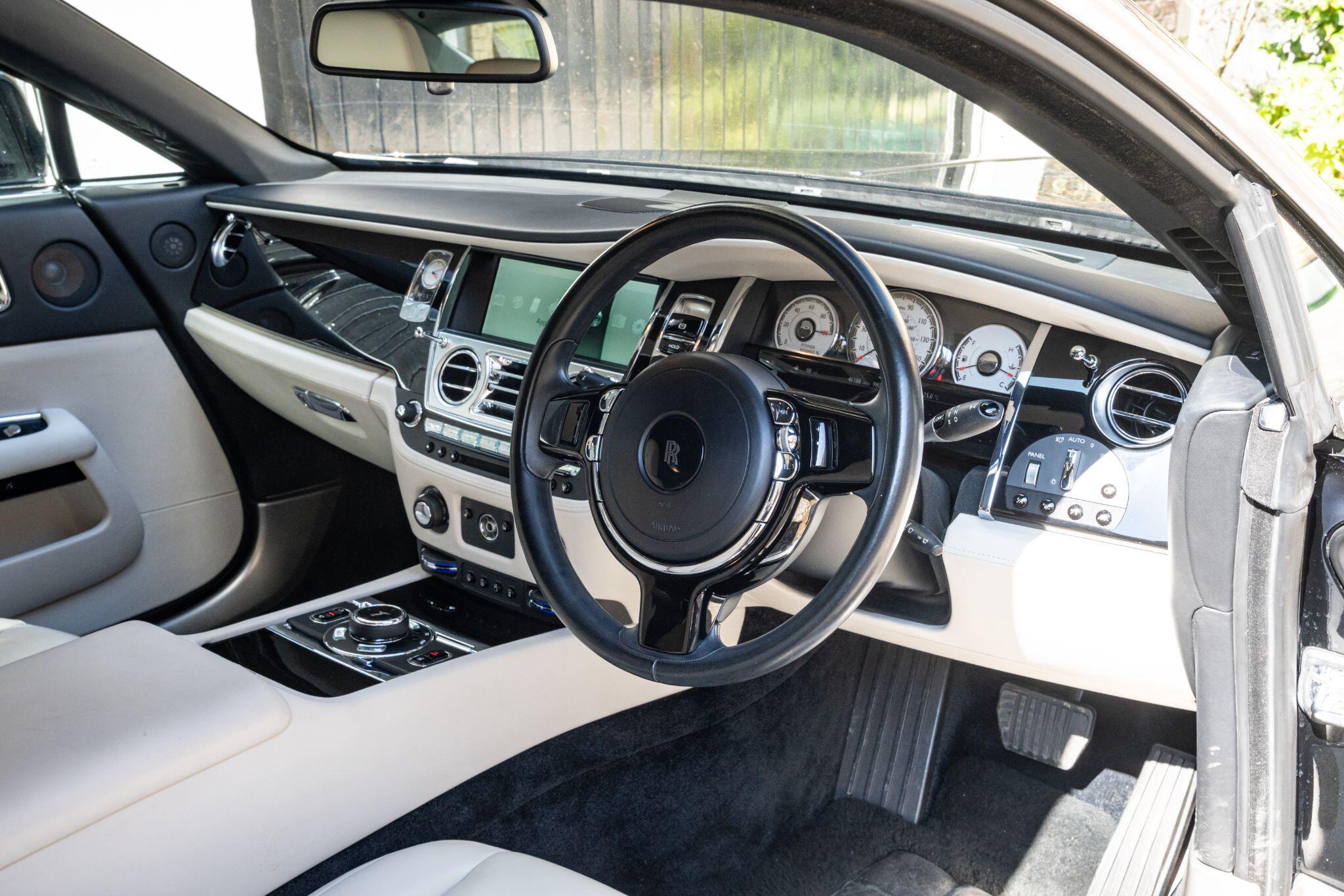 Rolls-Royce Wraith view 22