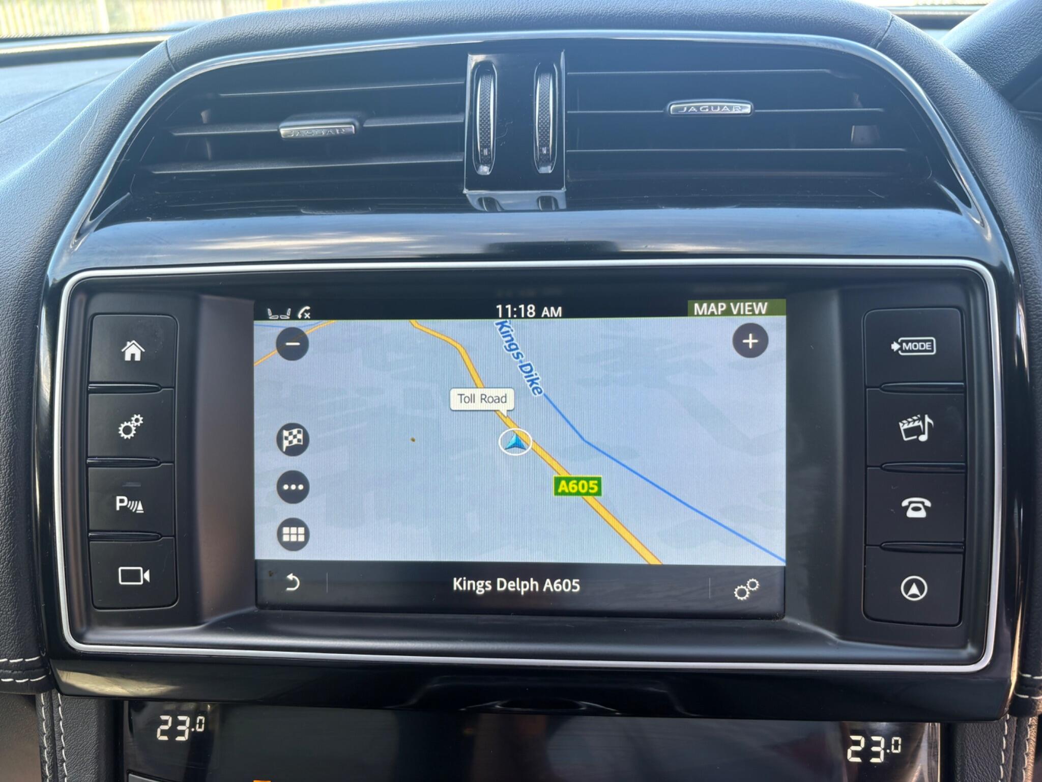 Jaguar F-Pace view 14