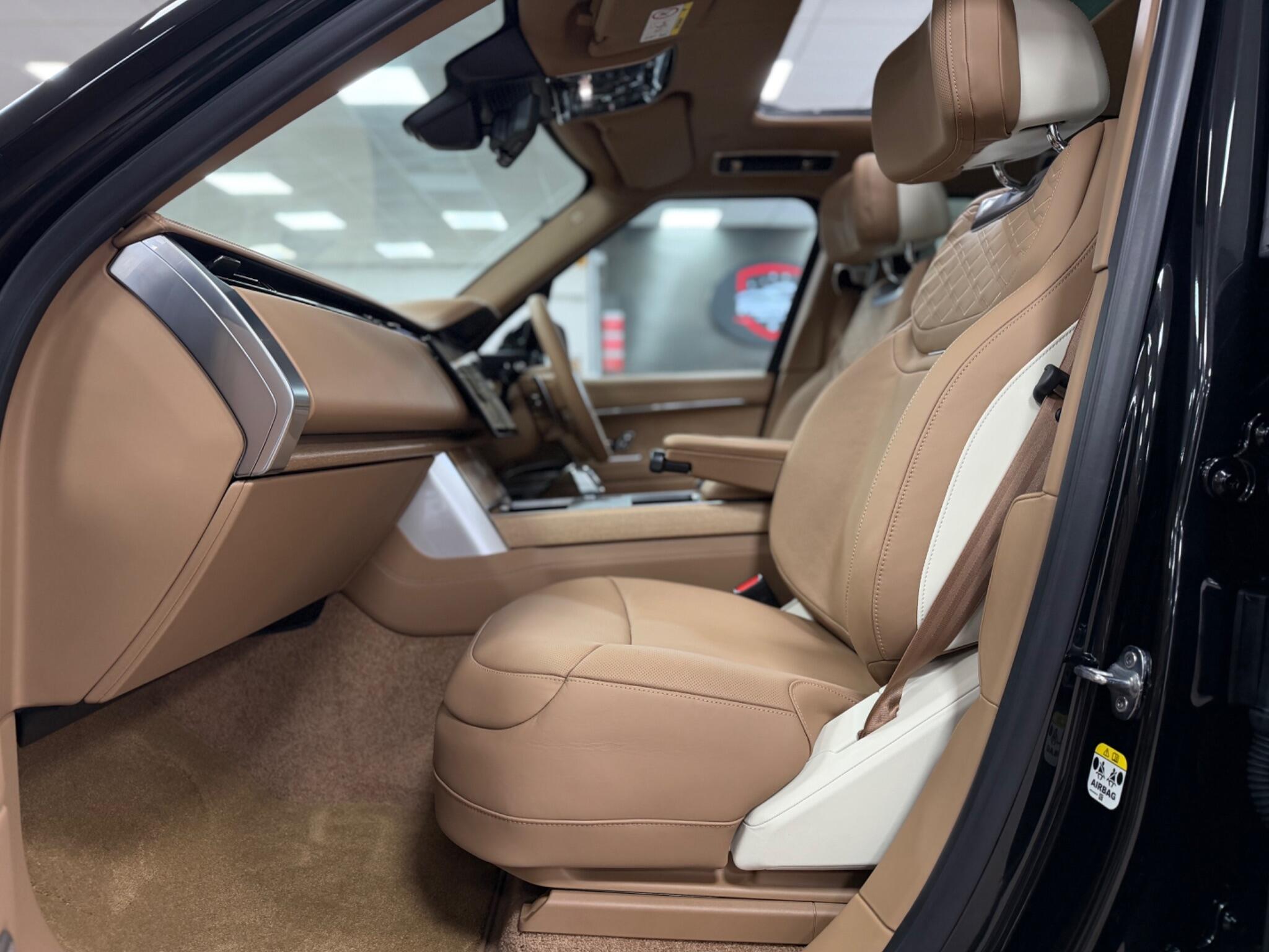 Land Rover Range Rover view 38
