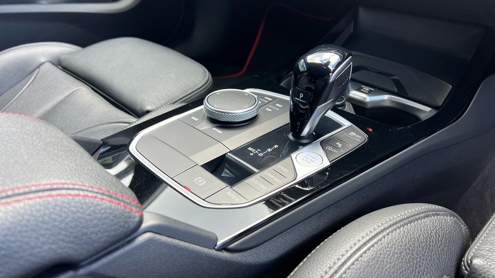 BMW 1 Series view 10