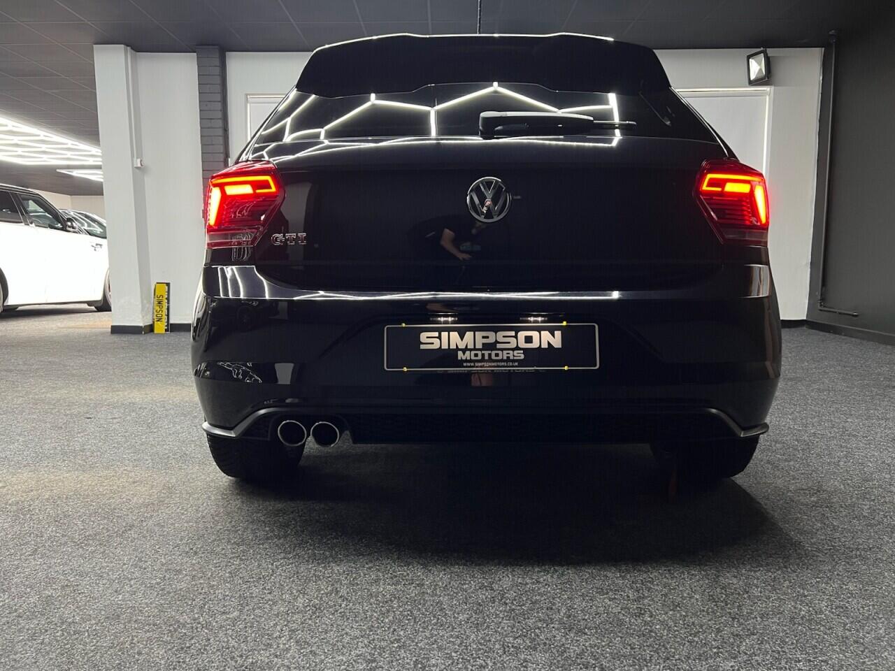 Volkswagen Polo view 11