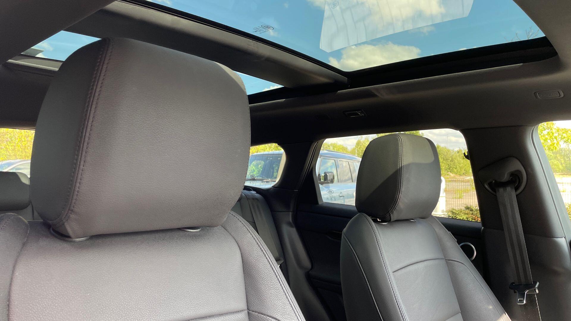 Land Rover Range Rover Evoque view 21