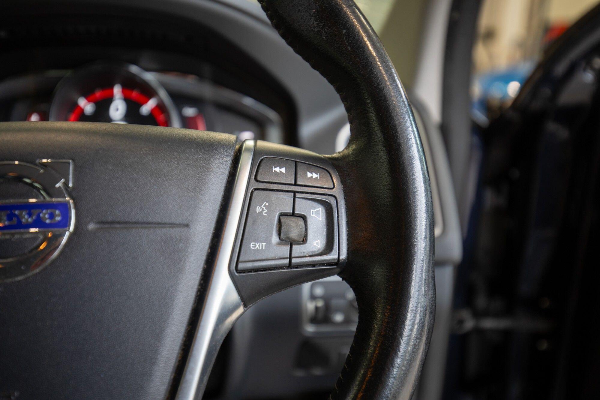 Volvo XC60 view 18