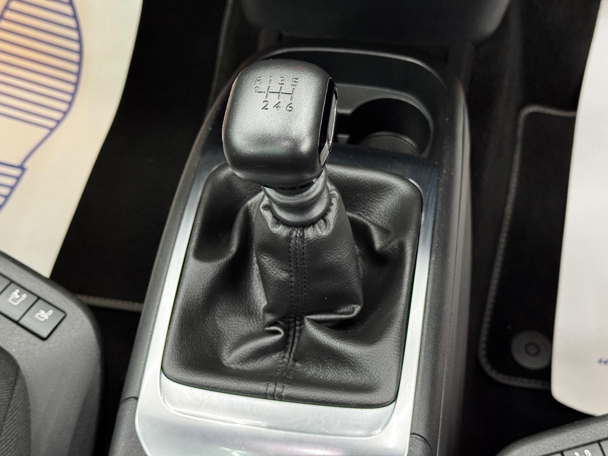 Citroen Grand C4 Spacetourer view 25