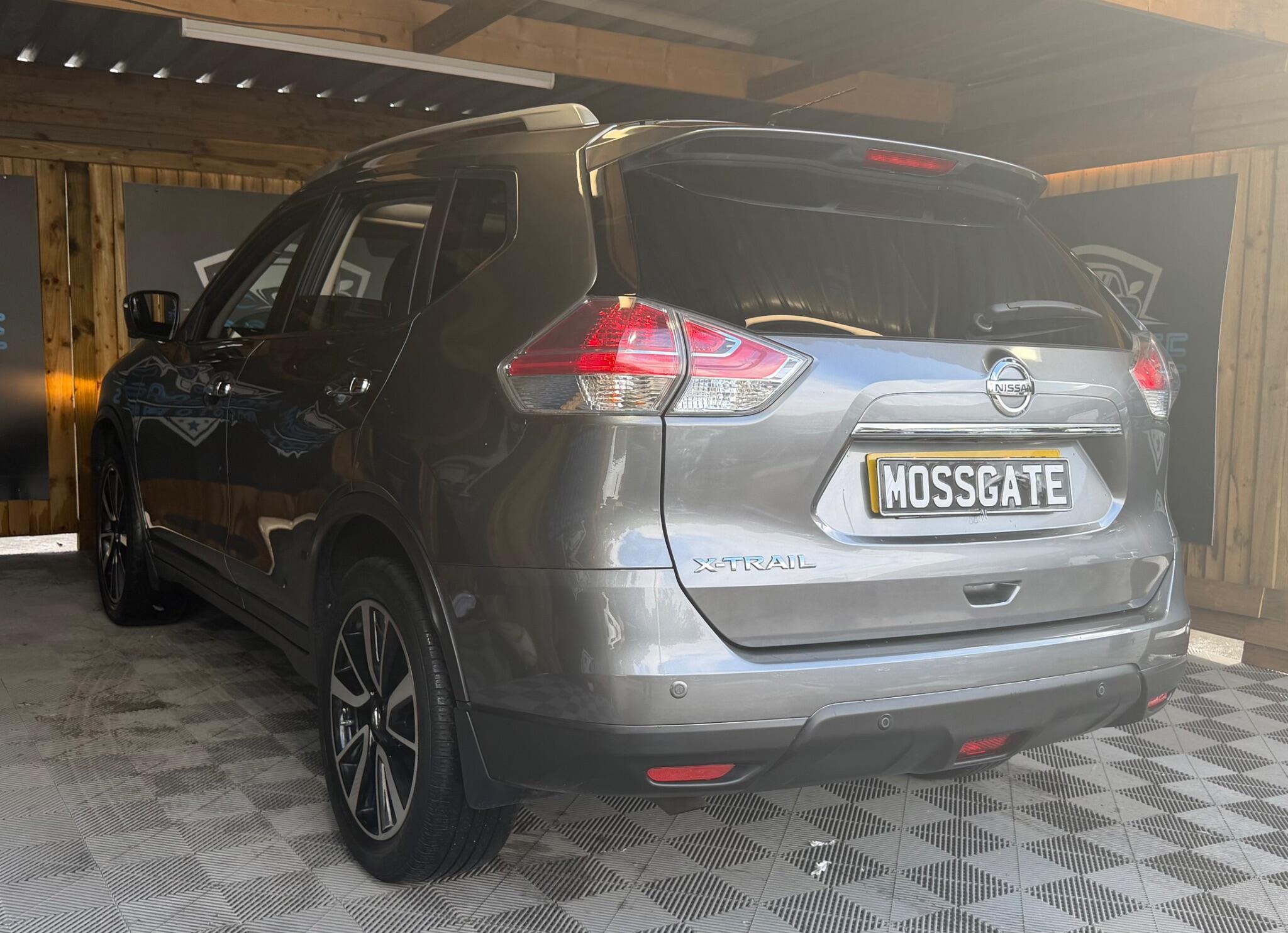 Nissan X-Trail view 8